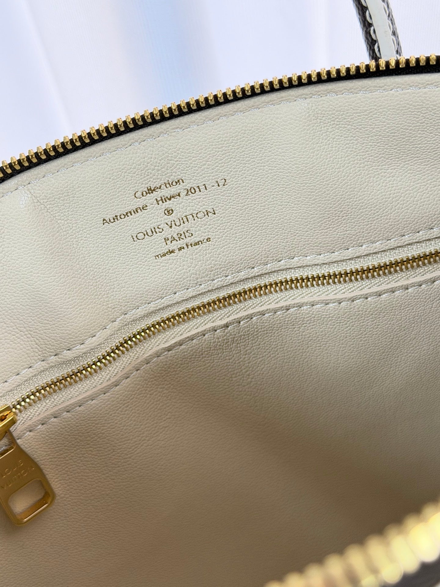 LOUIS VUITTON Monogram Limited Handbag