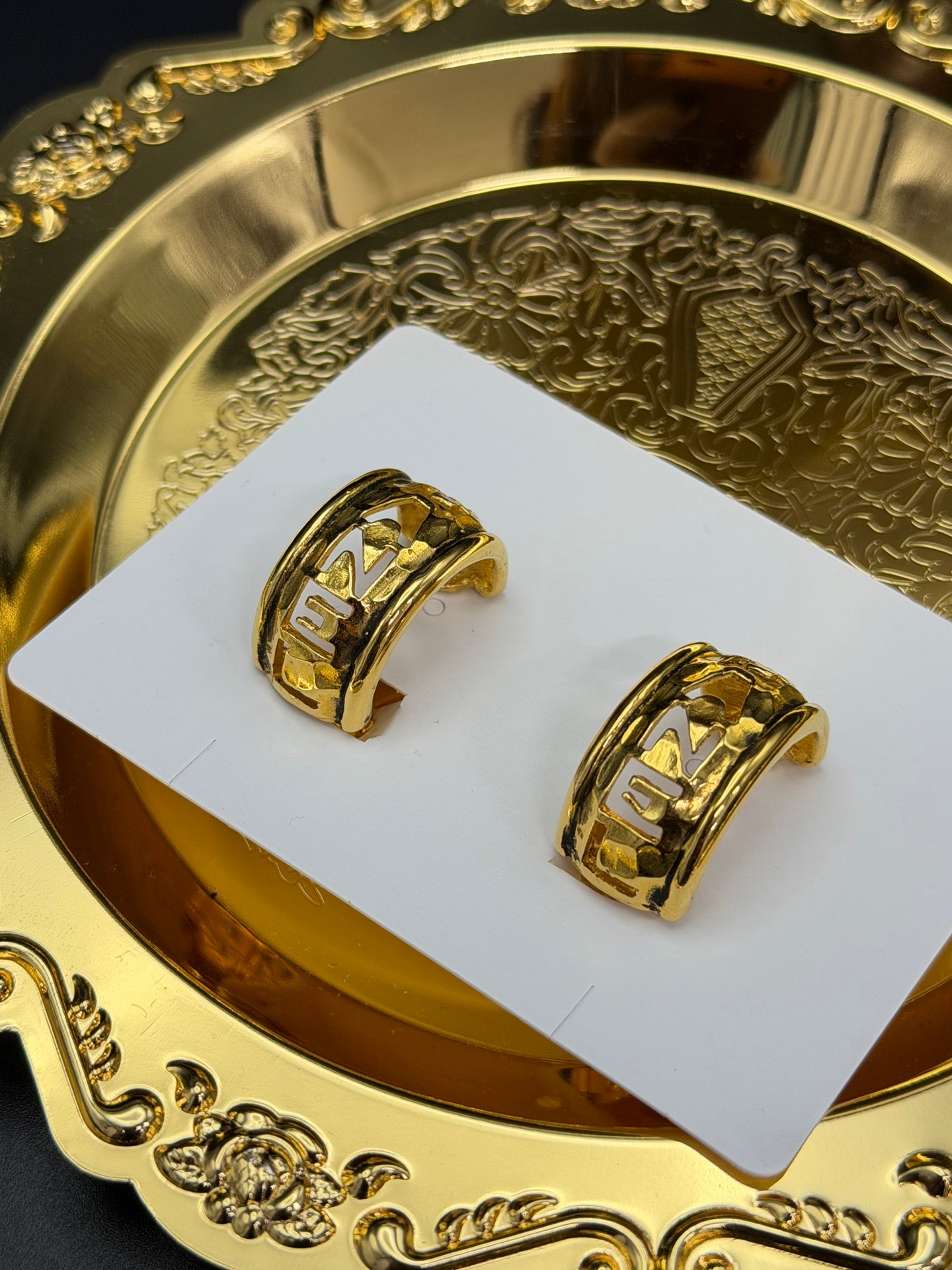 CHANEL Vintage Clips