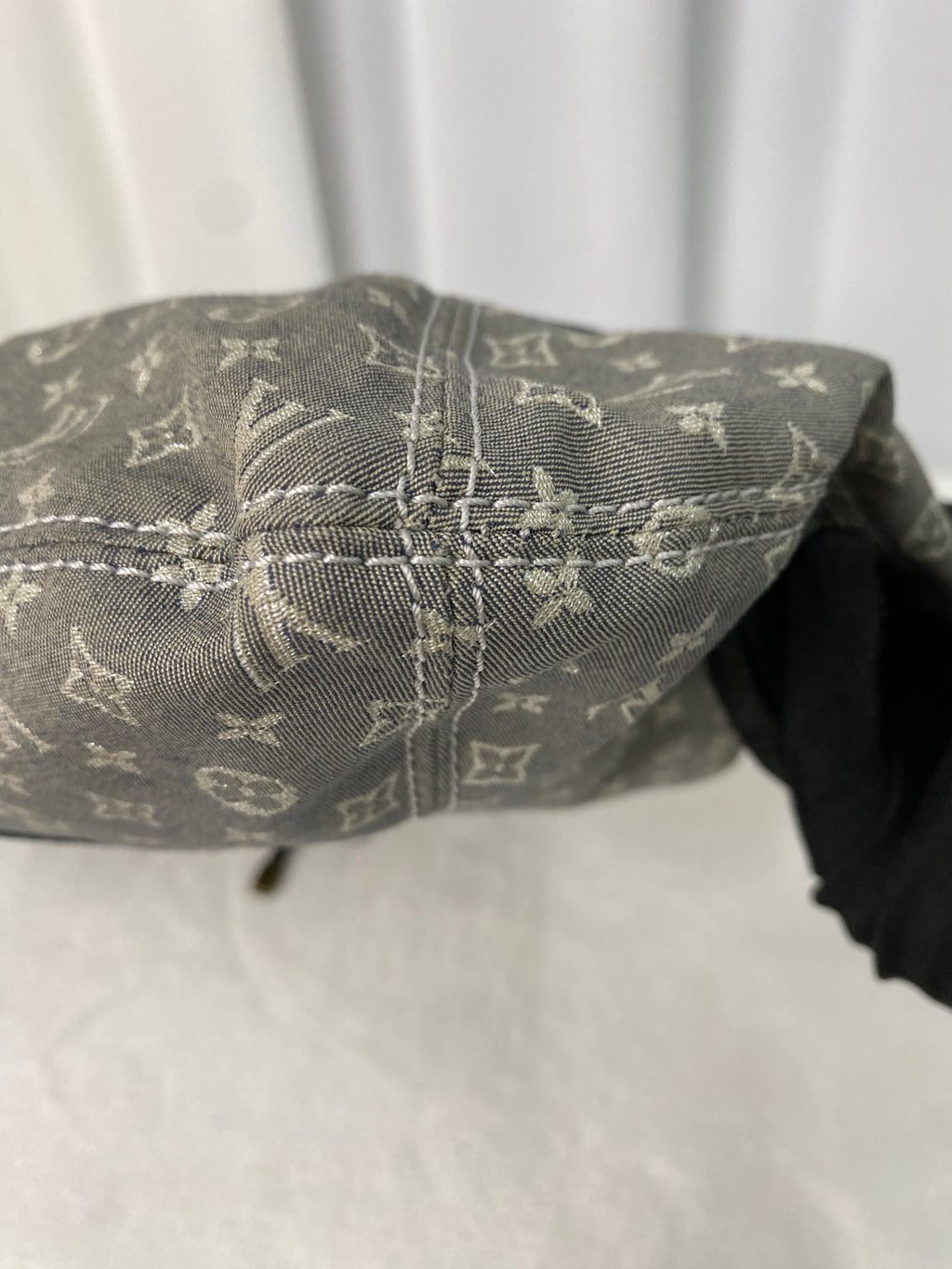LOUIS VUITTON Monogram Denim Hobobag