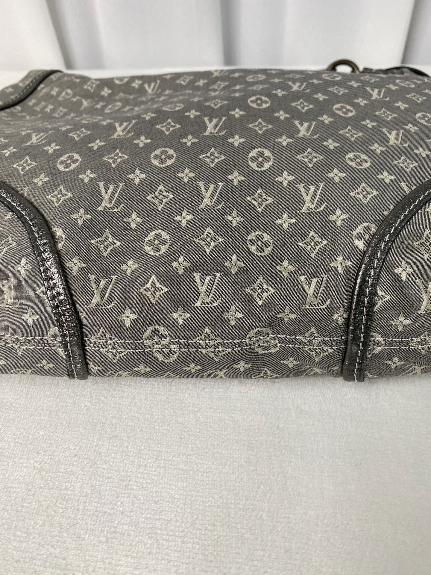 LOUIS VUITTON Monogram Denim Hobobag