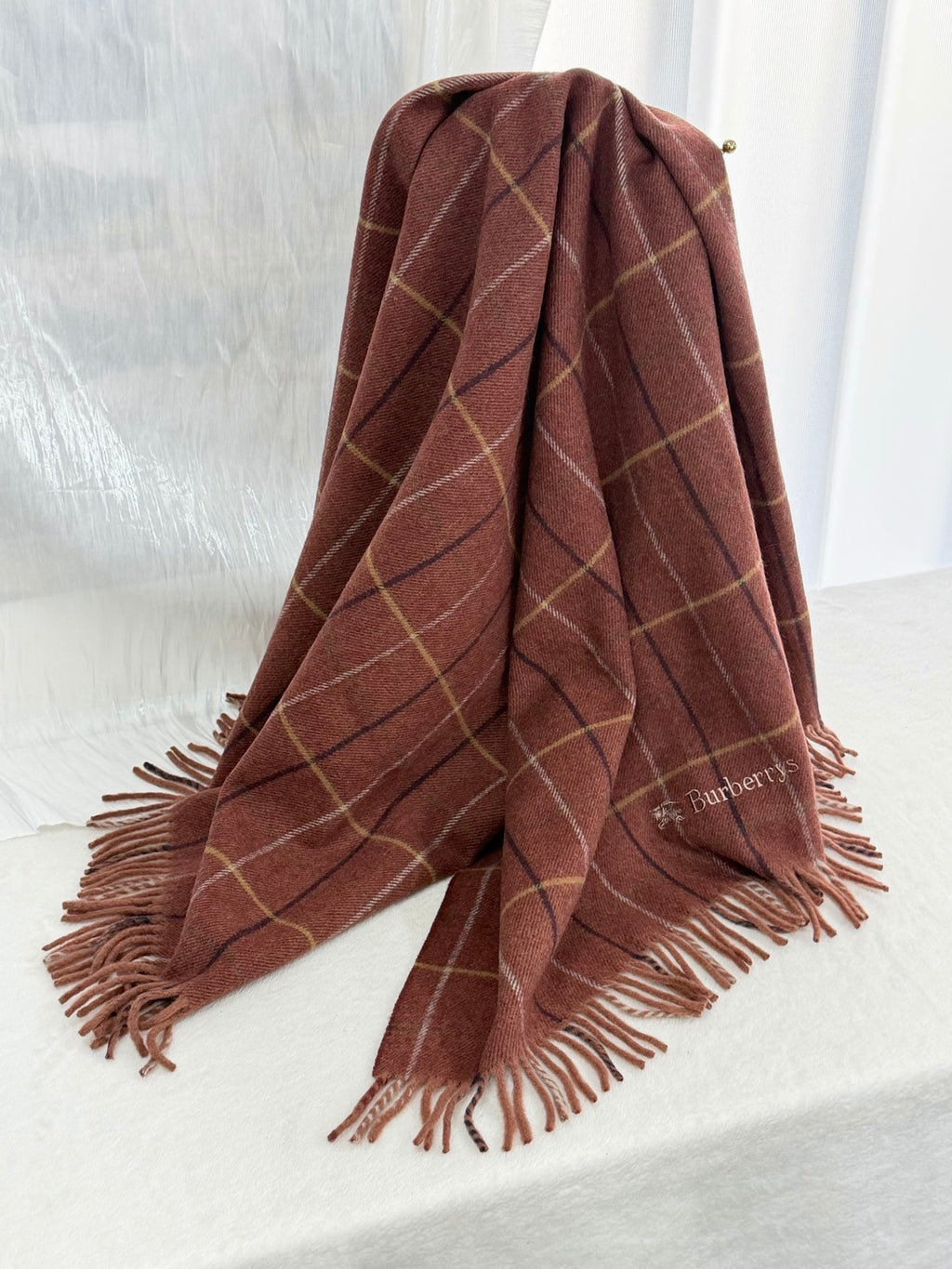 BURBERRY Plaid Patter Cashmere Scarf