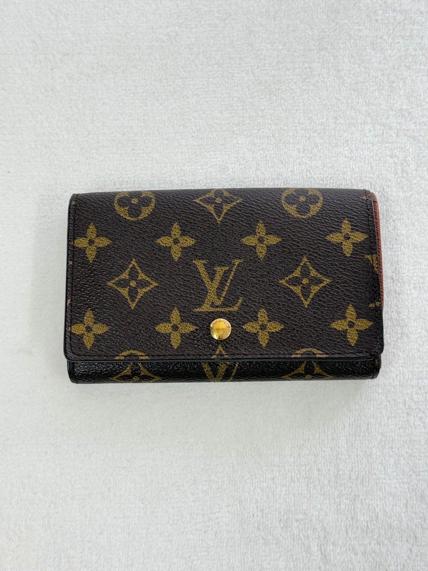 LOUIS VUITTON Monogram Bifold Wallet