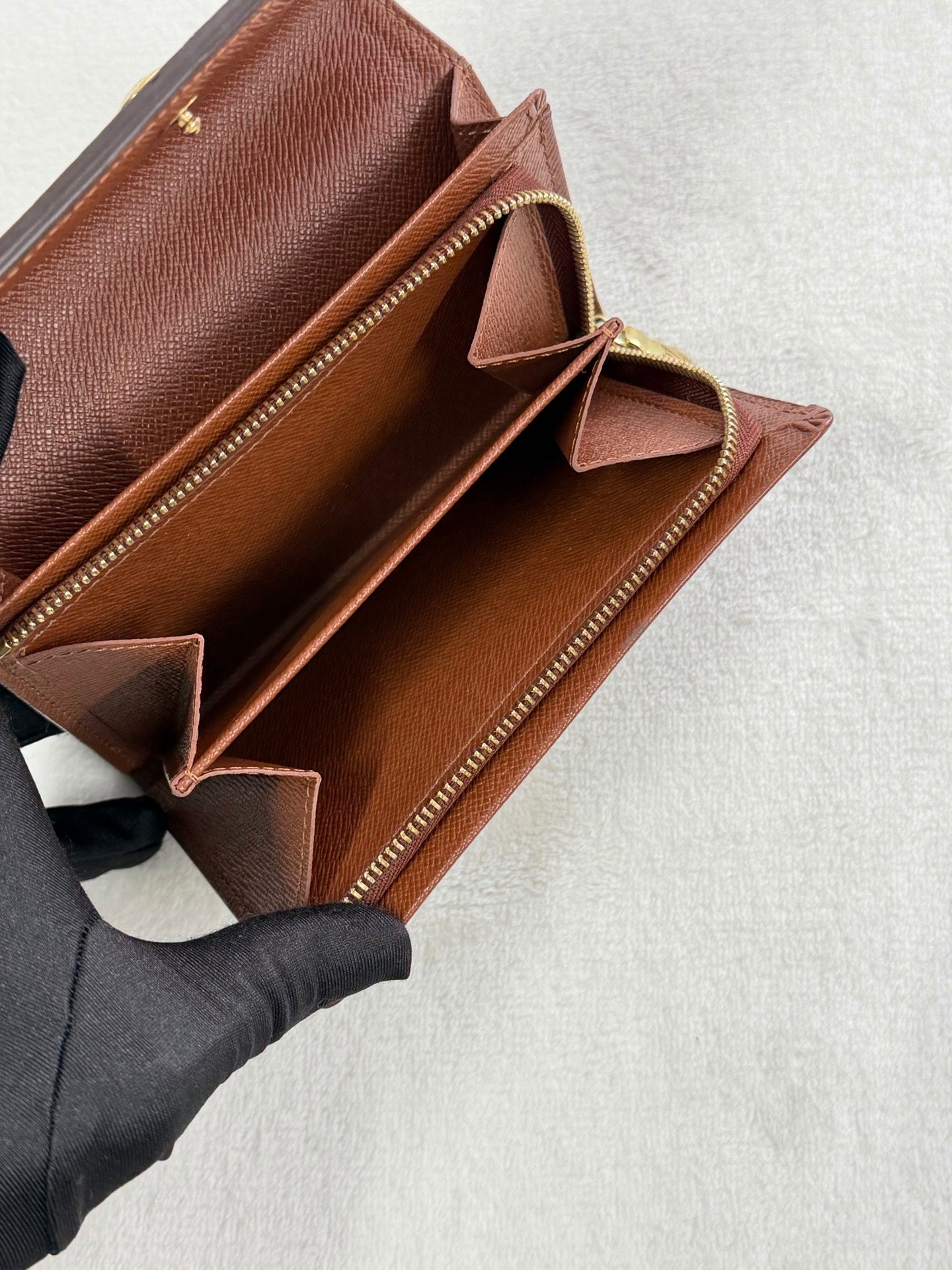 LOUIS VUITTON Monogram Bifold Wallet
