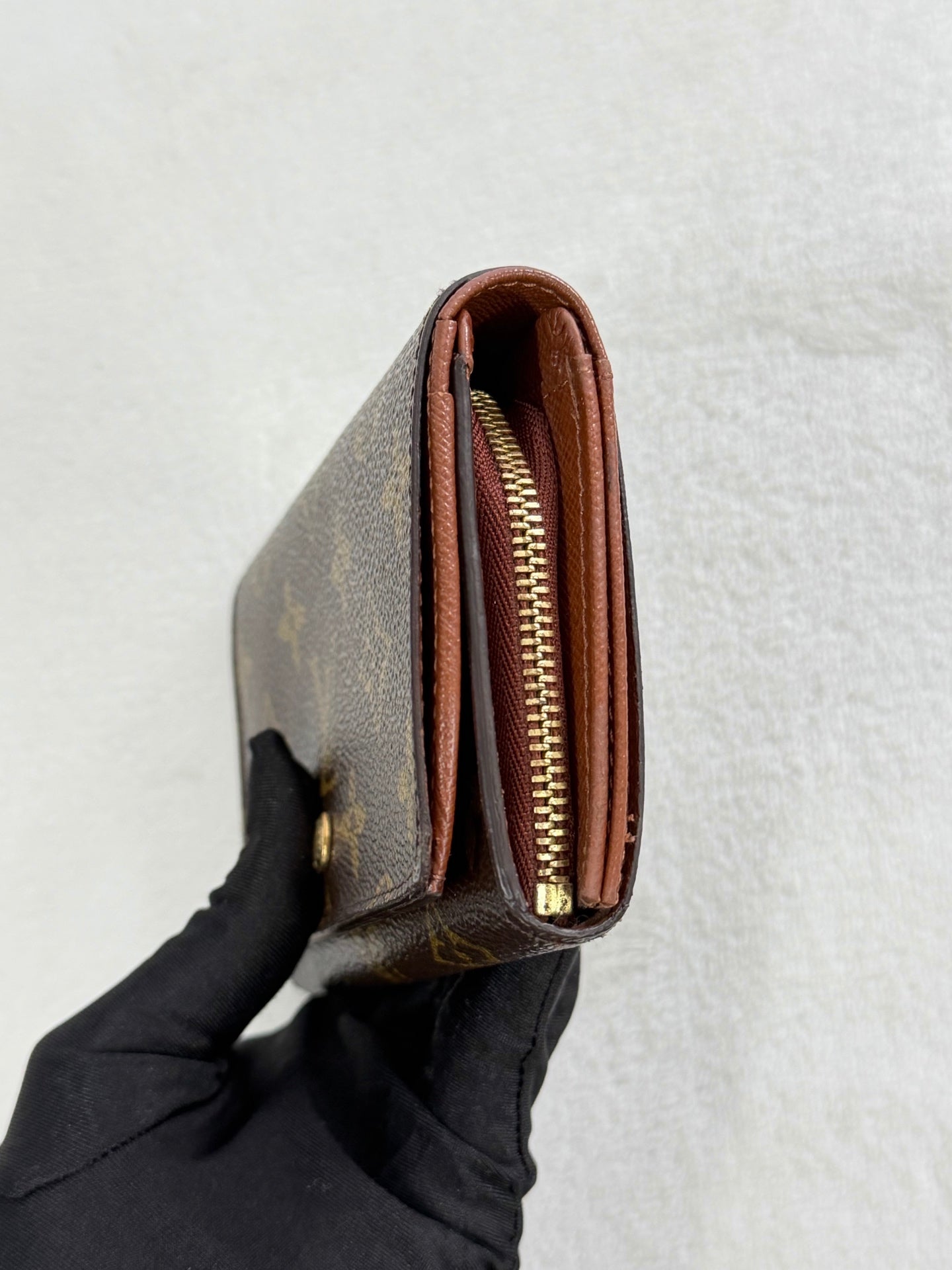 LOUIS VUITTON Monogram Bifold Wallet