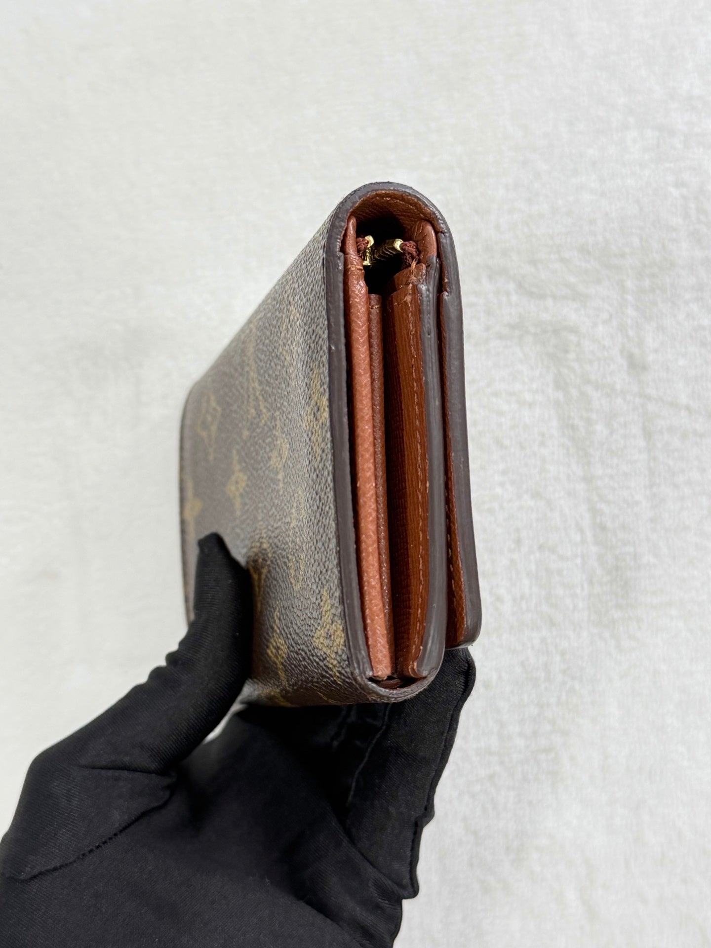 LOUIS VUITTON Monogram Bifold Wallet