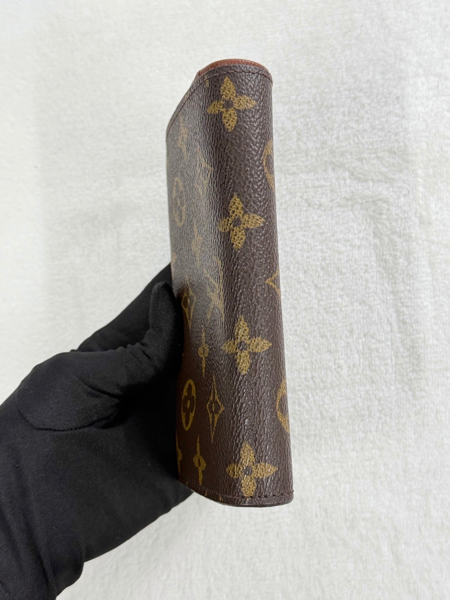 LOUIS VUITTON Monogram Bifold Wallet