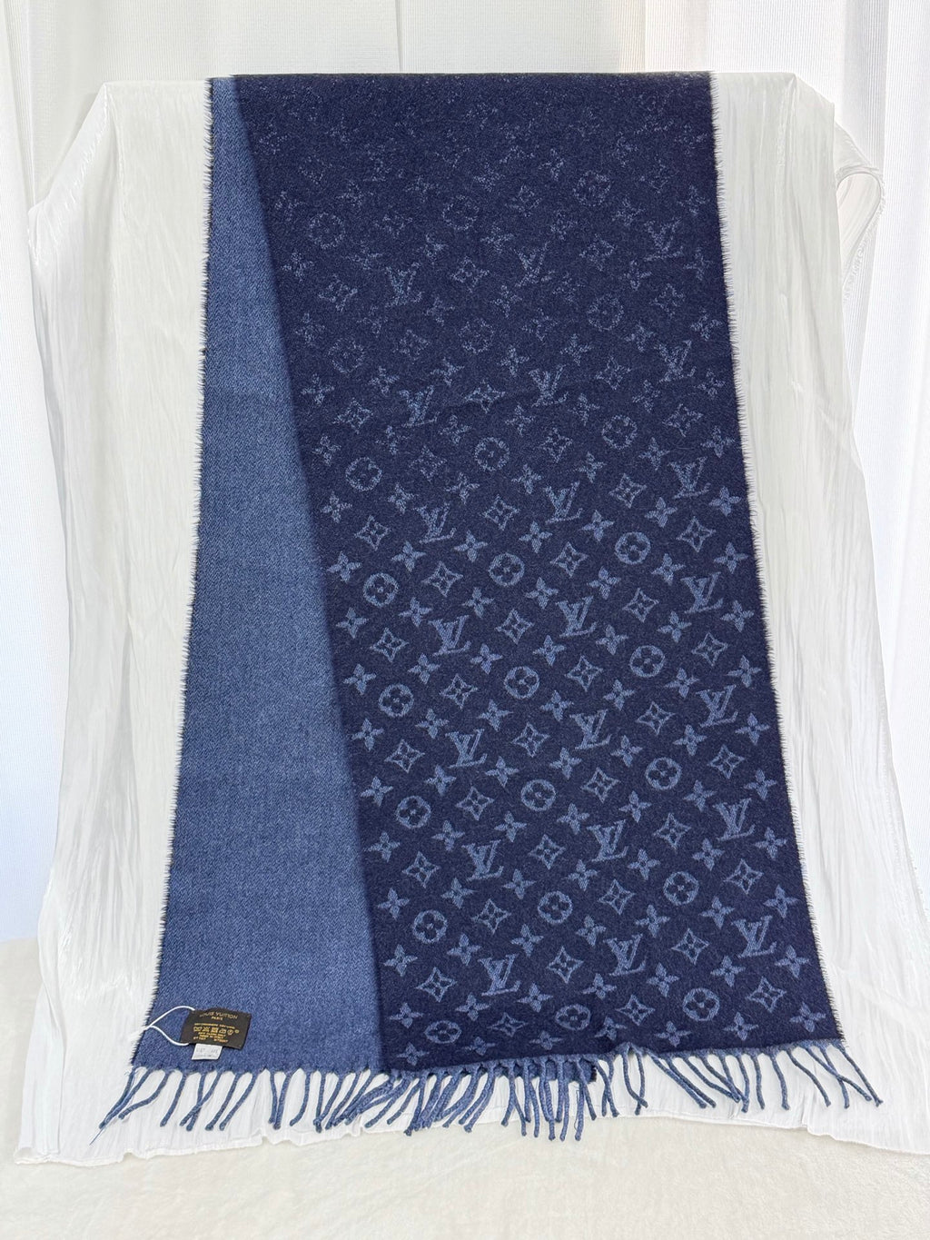 LOUIS VUITTON Gradient Pattern Monogram Wool Scarf