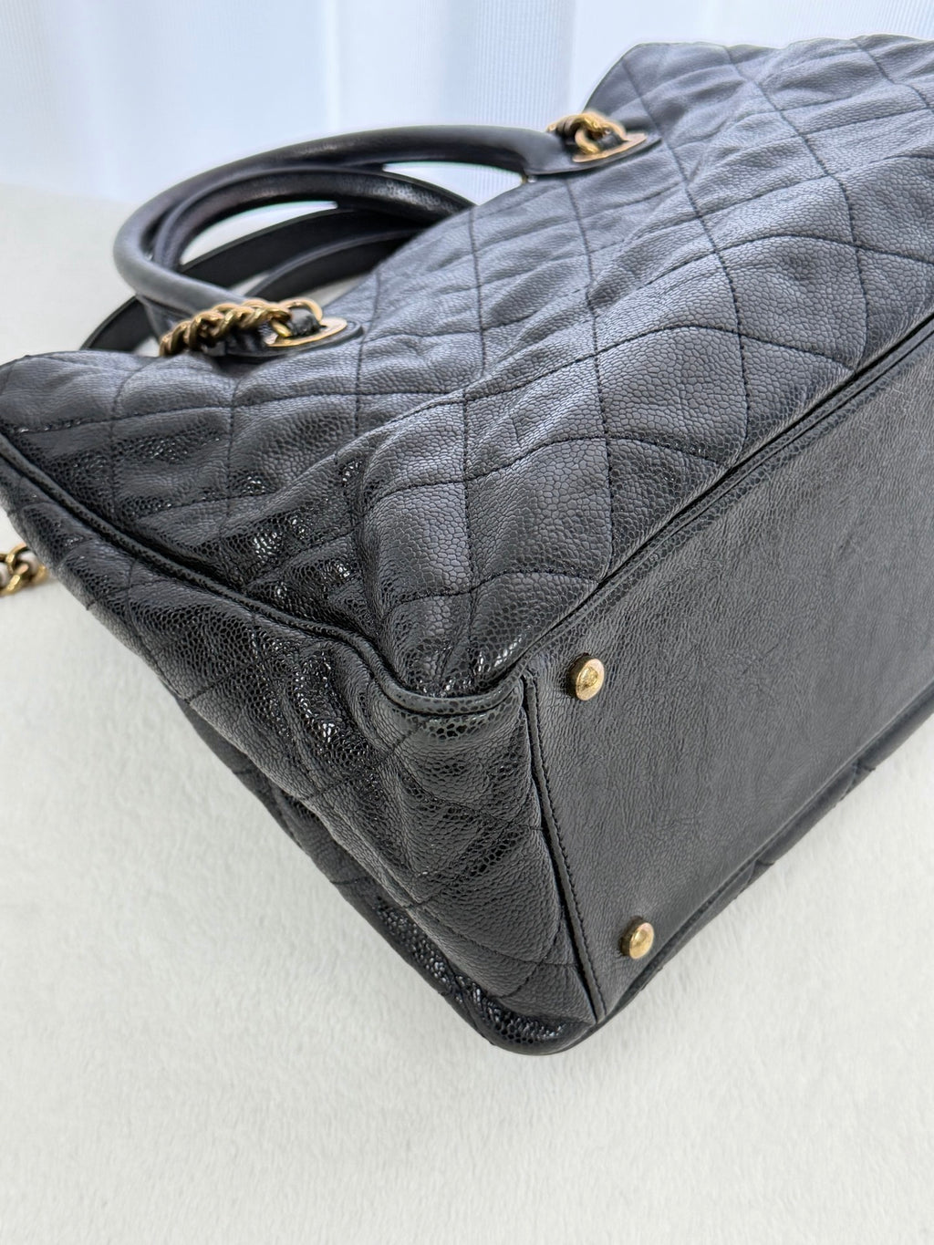 CHANEL Cavier Genuine Patent Chainbag