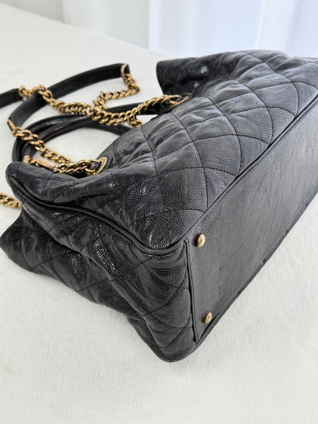 CHANEL Cavier Genuine Patent Chainbag