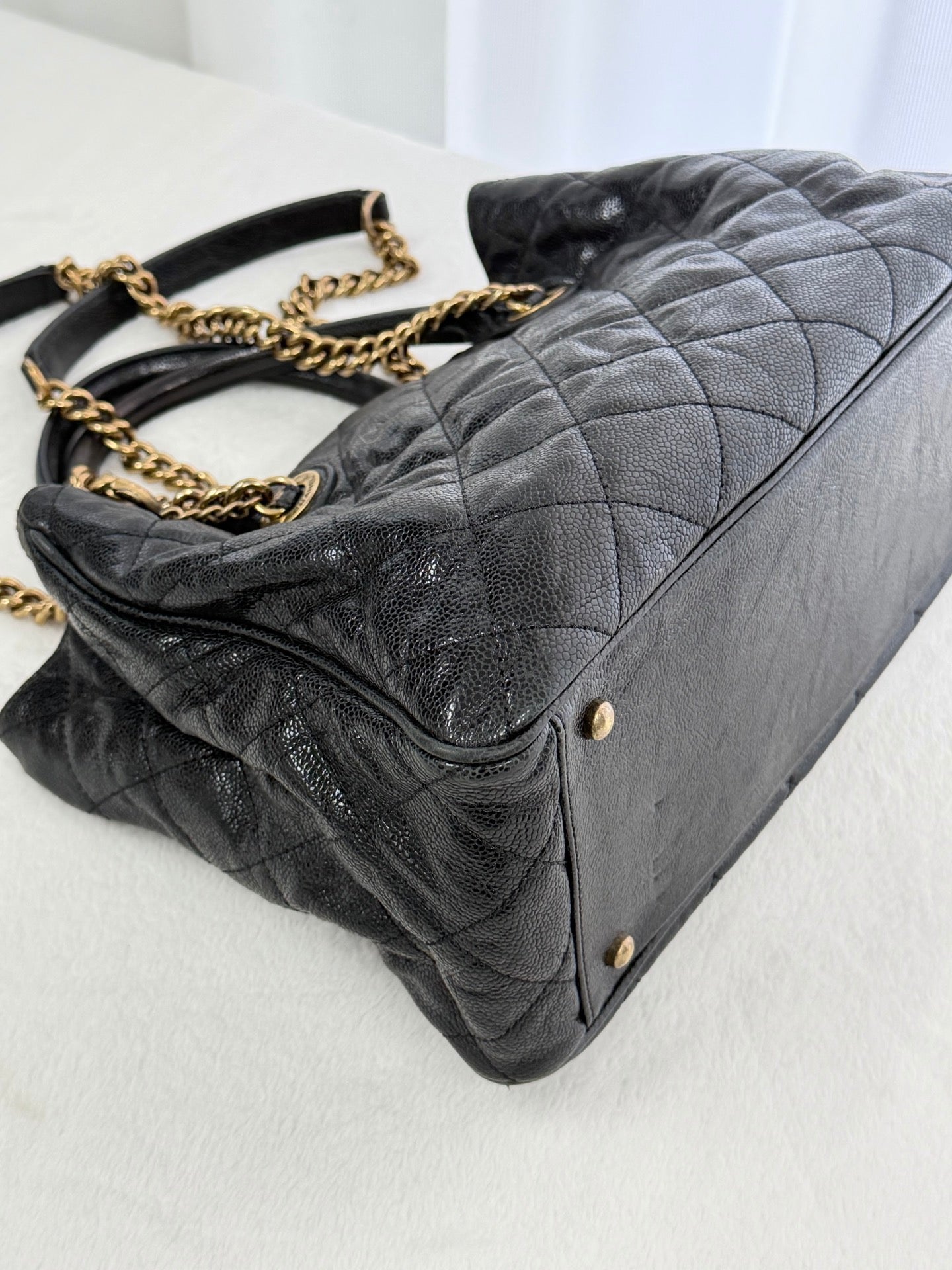 CHANEL Cavier Genuine Patent Chainbag