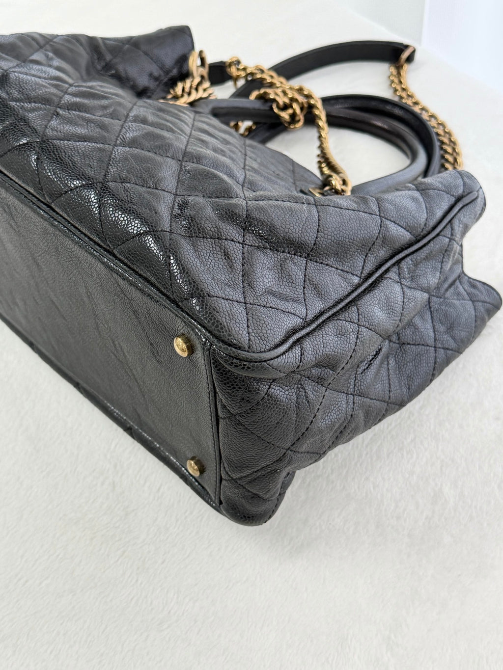 CHANEL Cavier Genuine Patent Chainbag