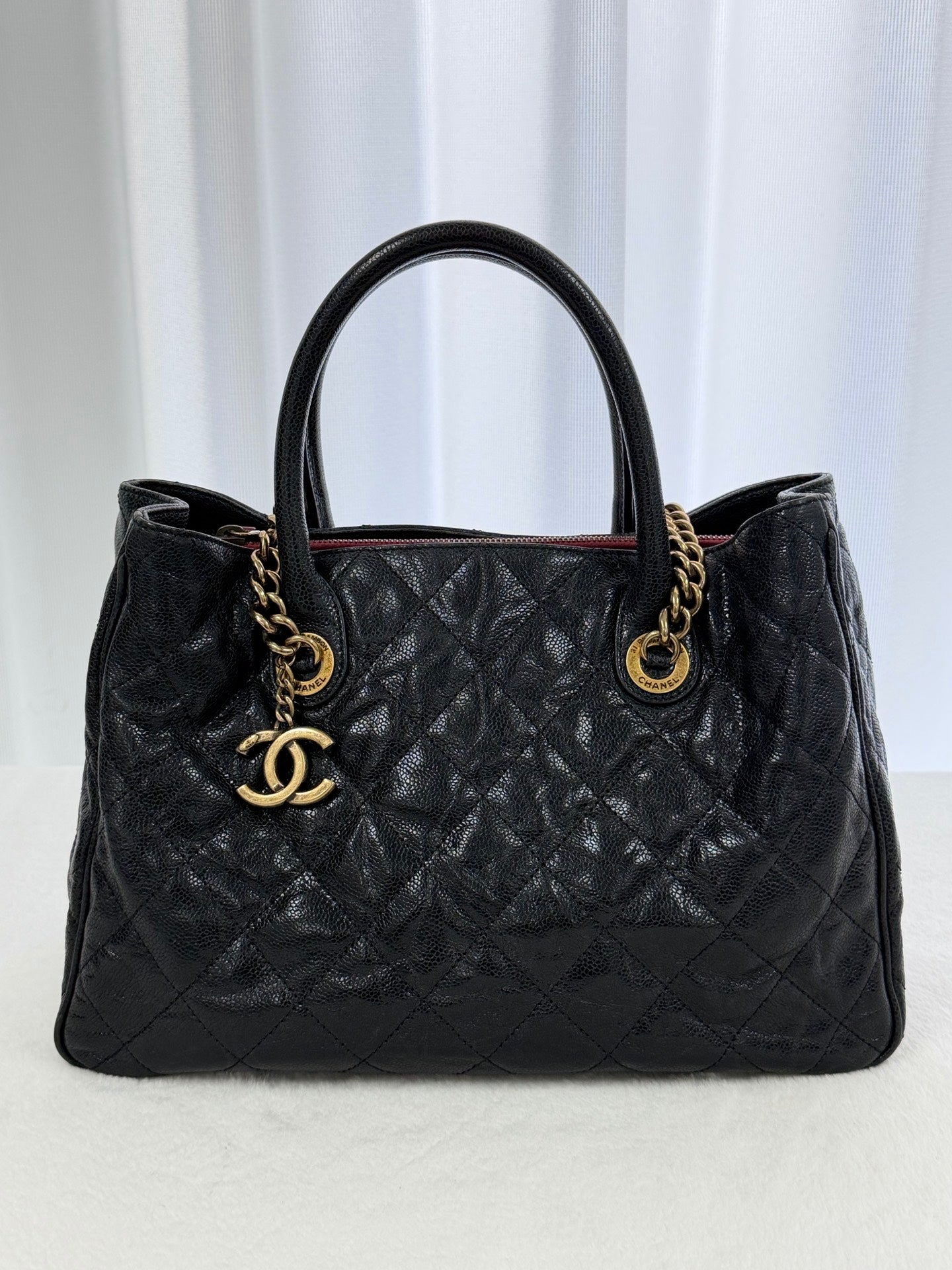 CHANEL Cavier Genuine Patent Chainbag