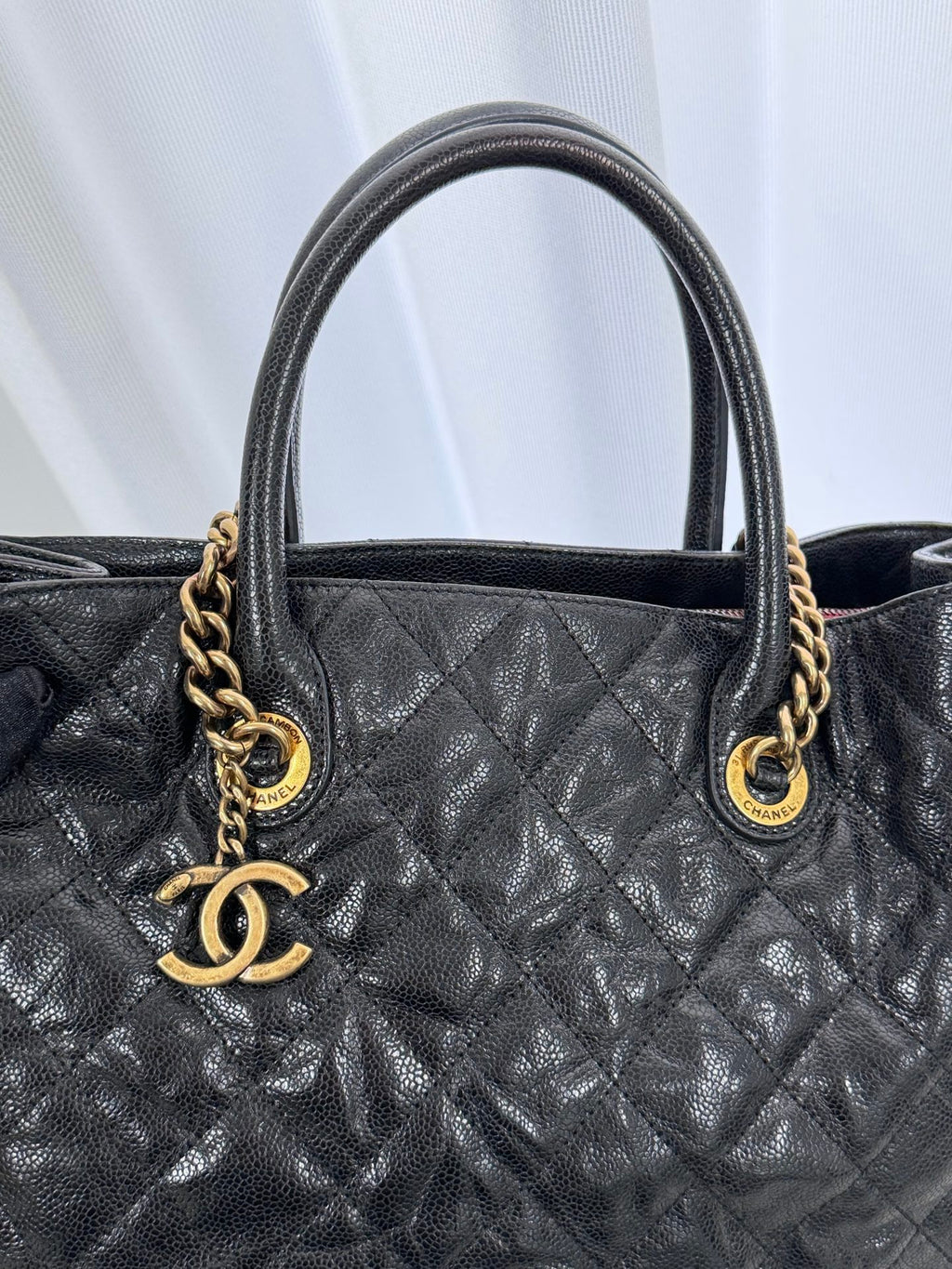 CHANEL Cavier Genuine Patent Chainbag