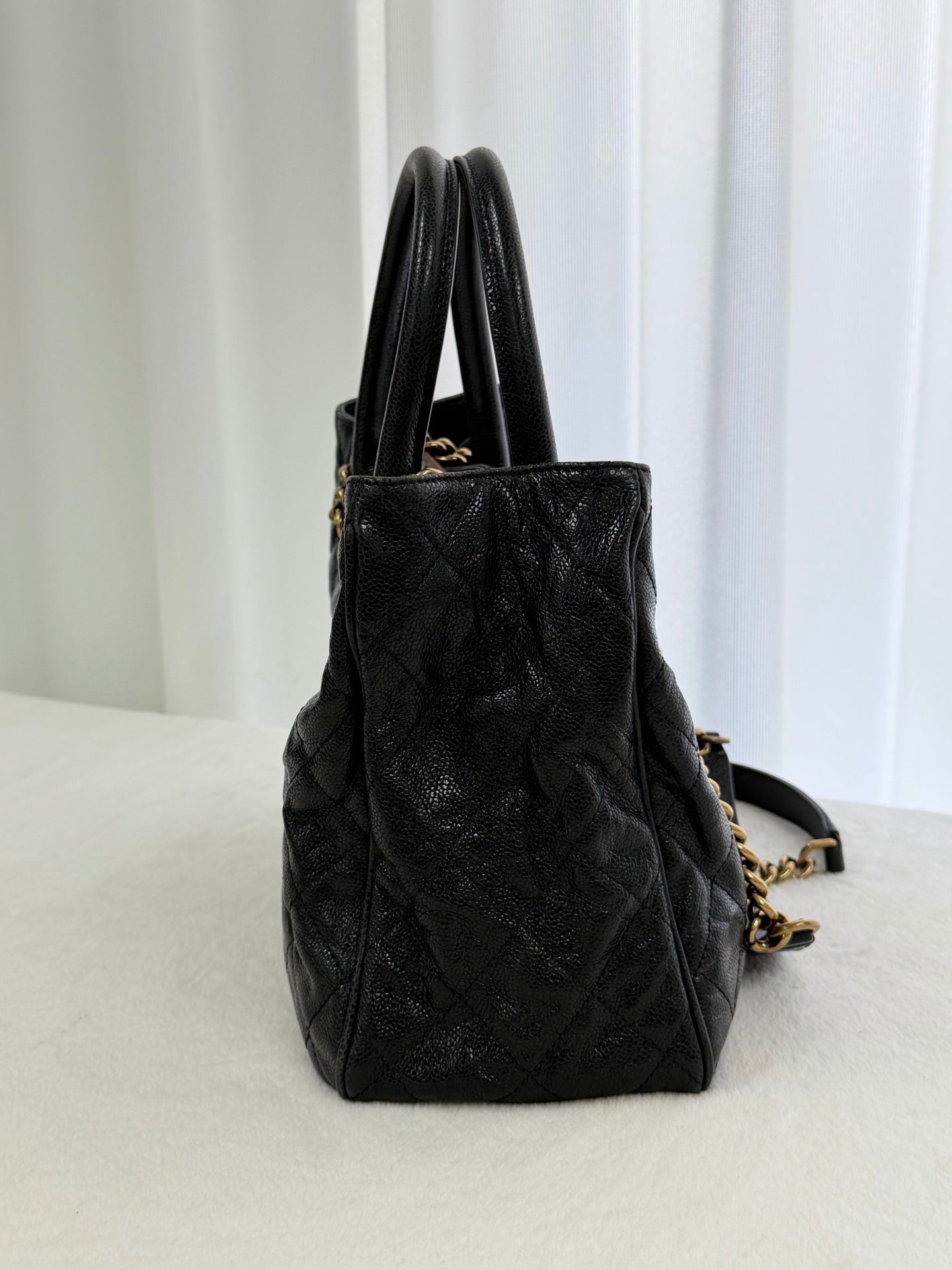 CHANEL Cavier Genuine Patent Chainbag