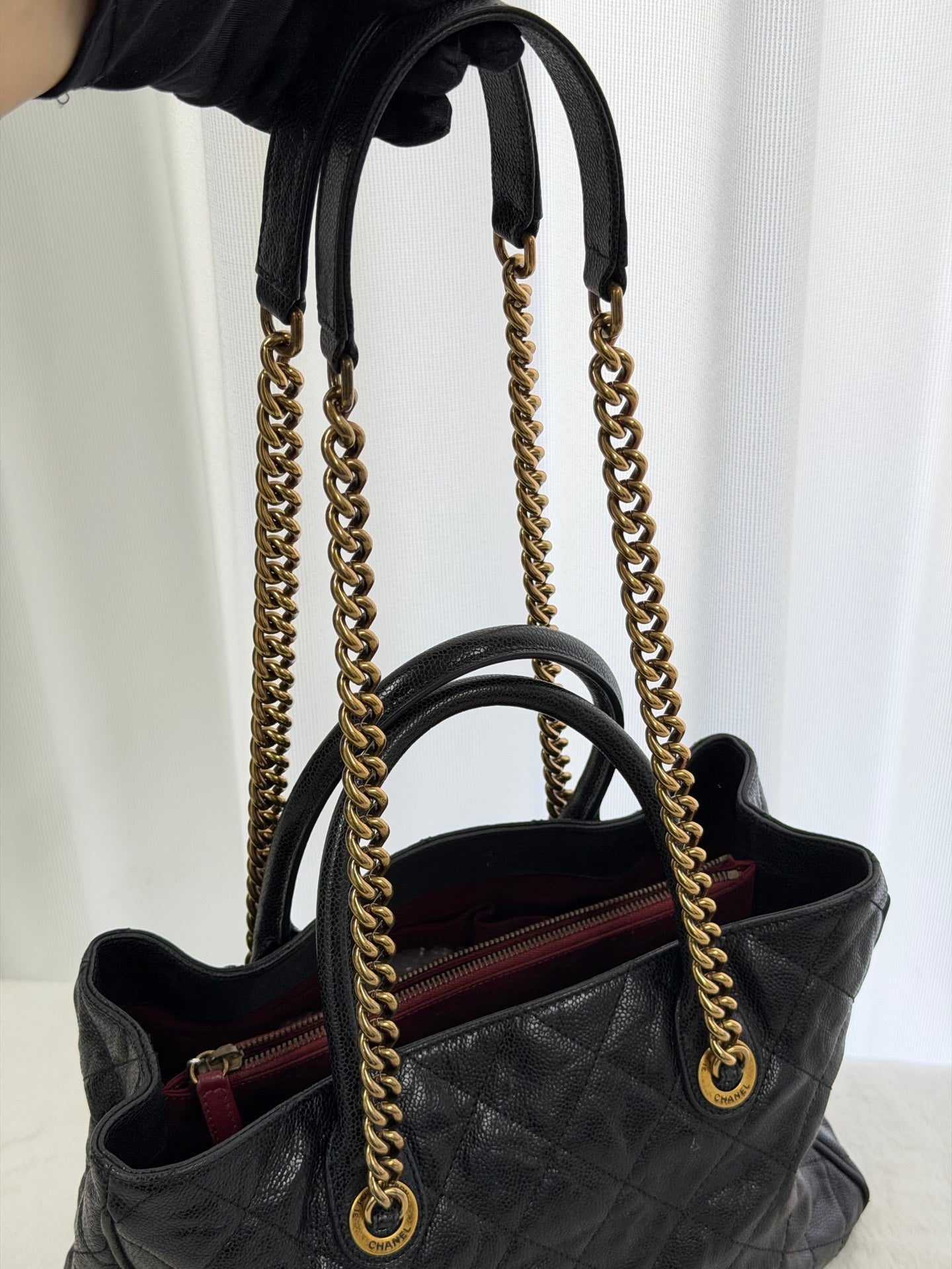 CHANEL Cavier Genuine Patent Chainbag