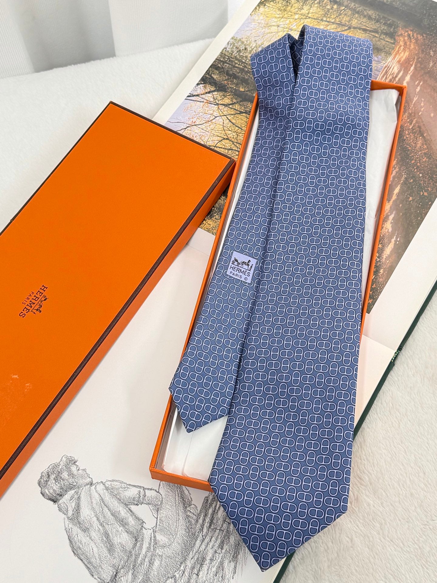 HERMES Unisex Silk Necklace