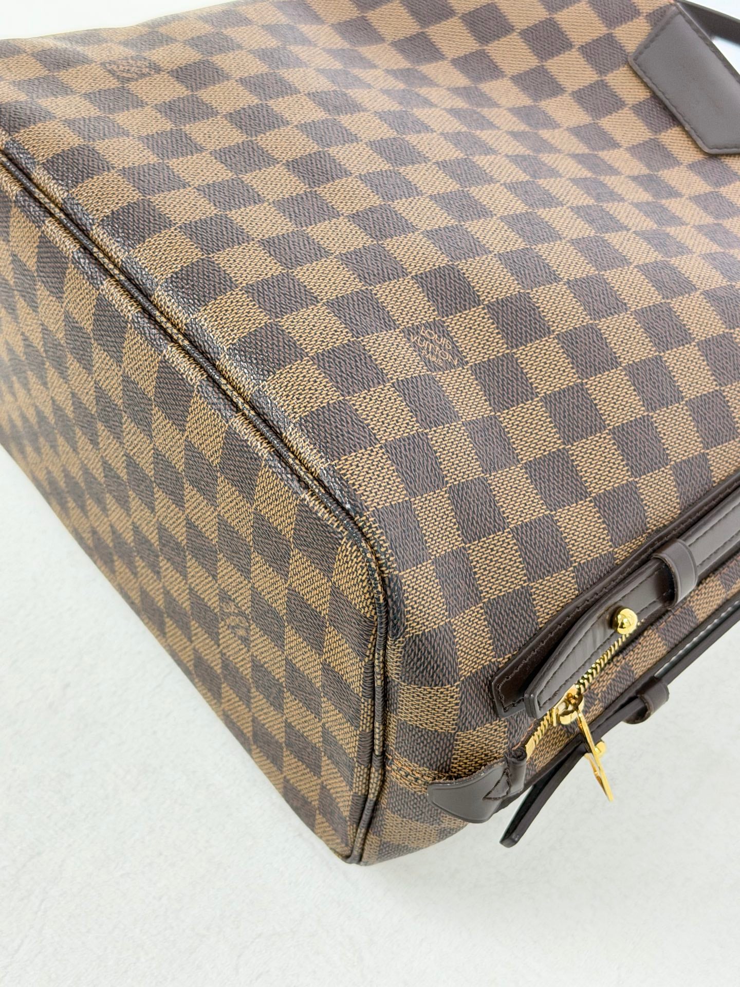 LOUIS VUITTON Damier Cabas Rivington Handbag