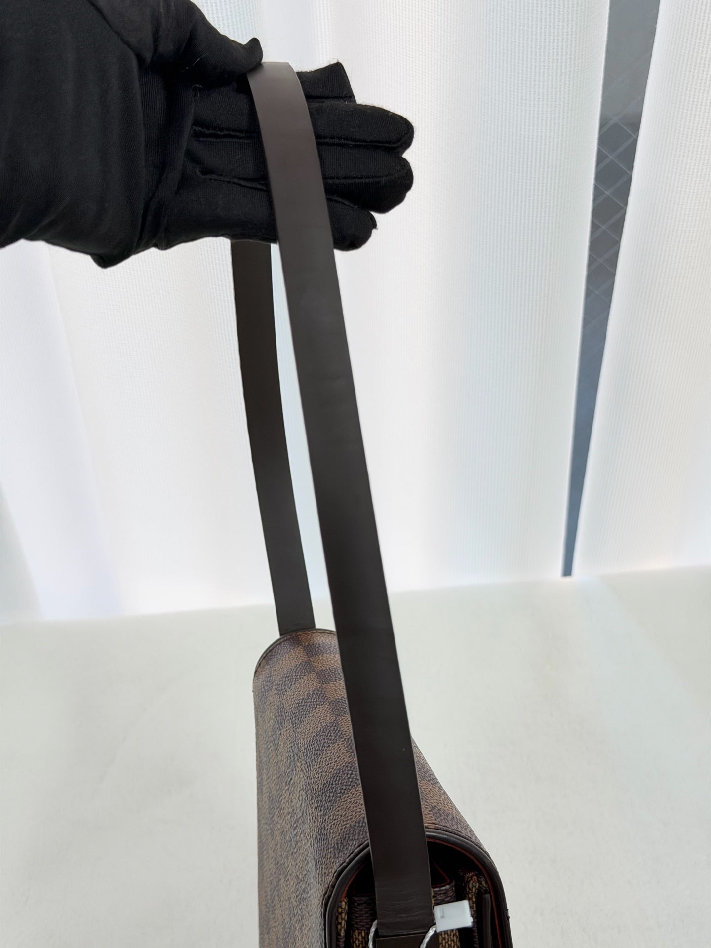 LOUIS VUITTON Damier Handbag