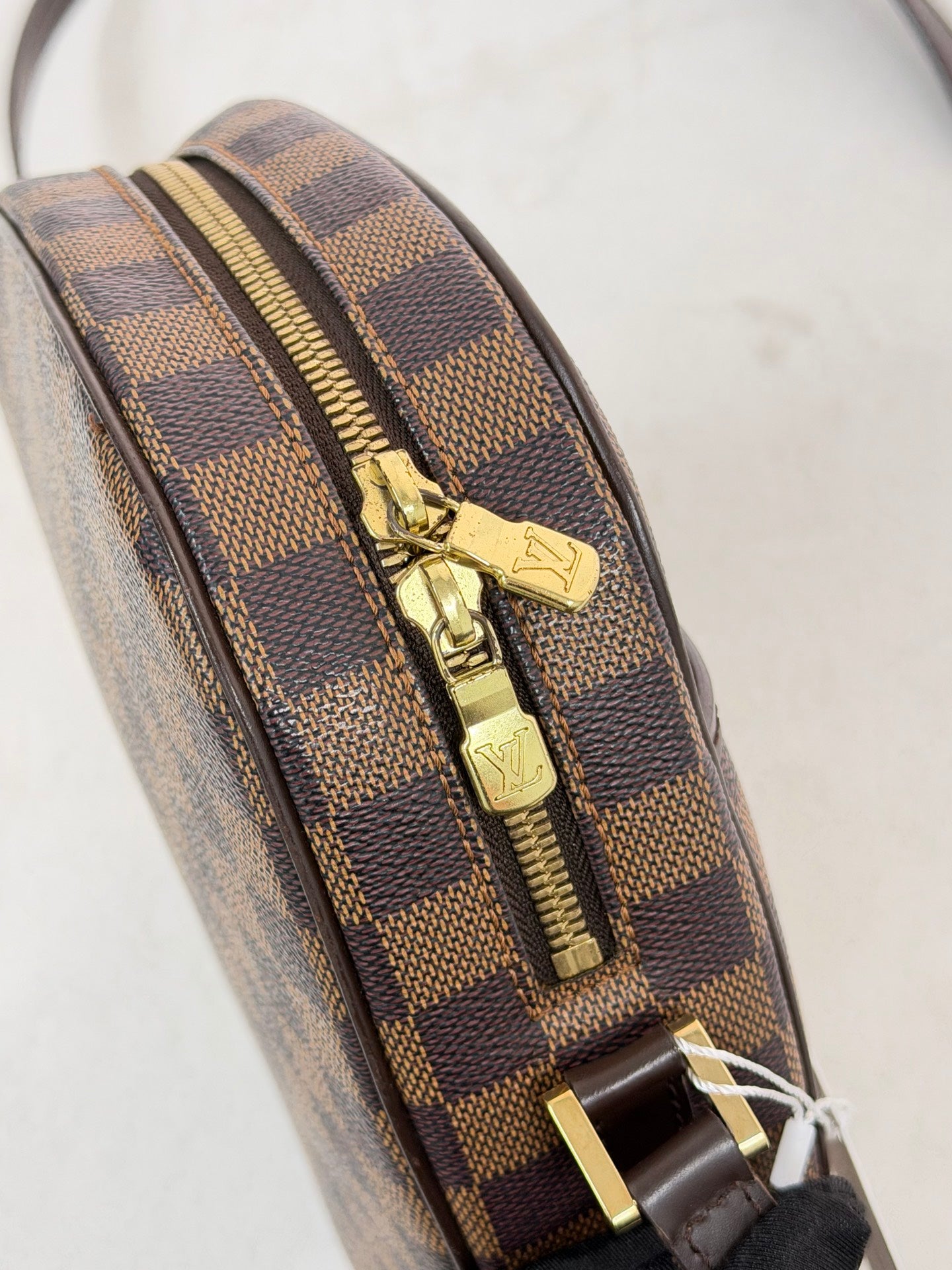 LOUIS VUITTON Damier Shoulderbag