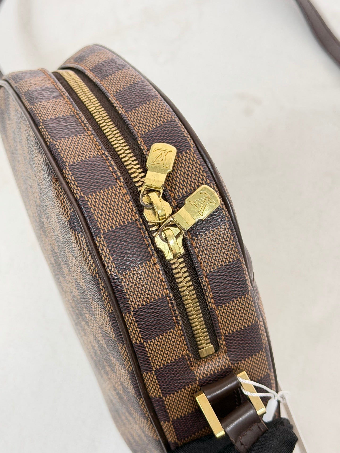 LOUIS VUITTON Damier Shoulderbag