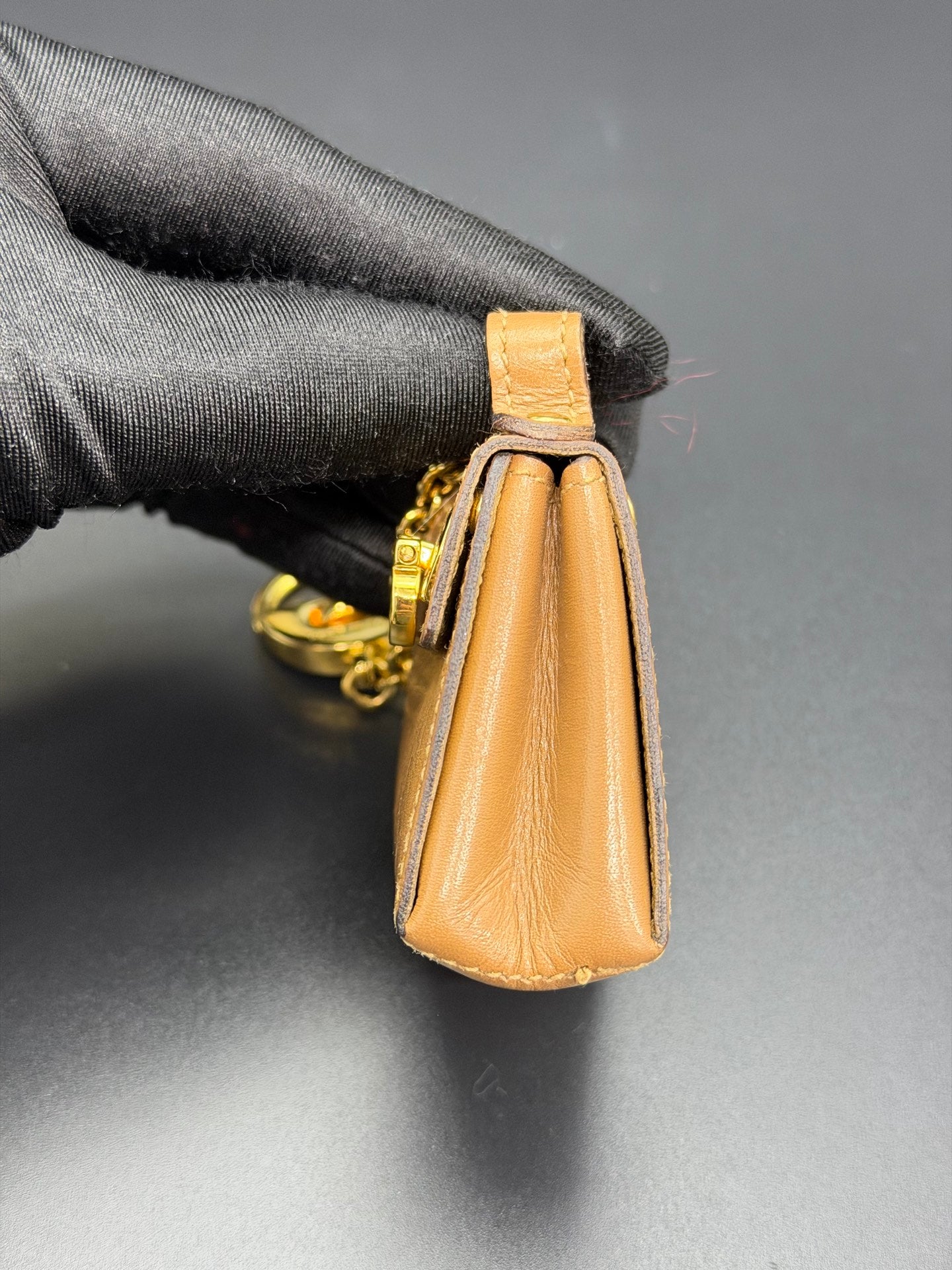 FERRAGAMO Kelly Handbag Keyholder