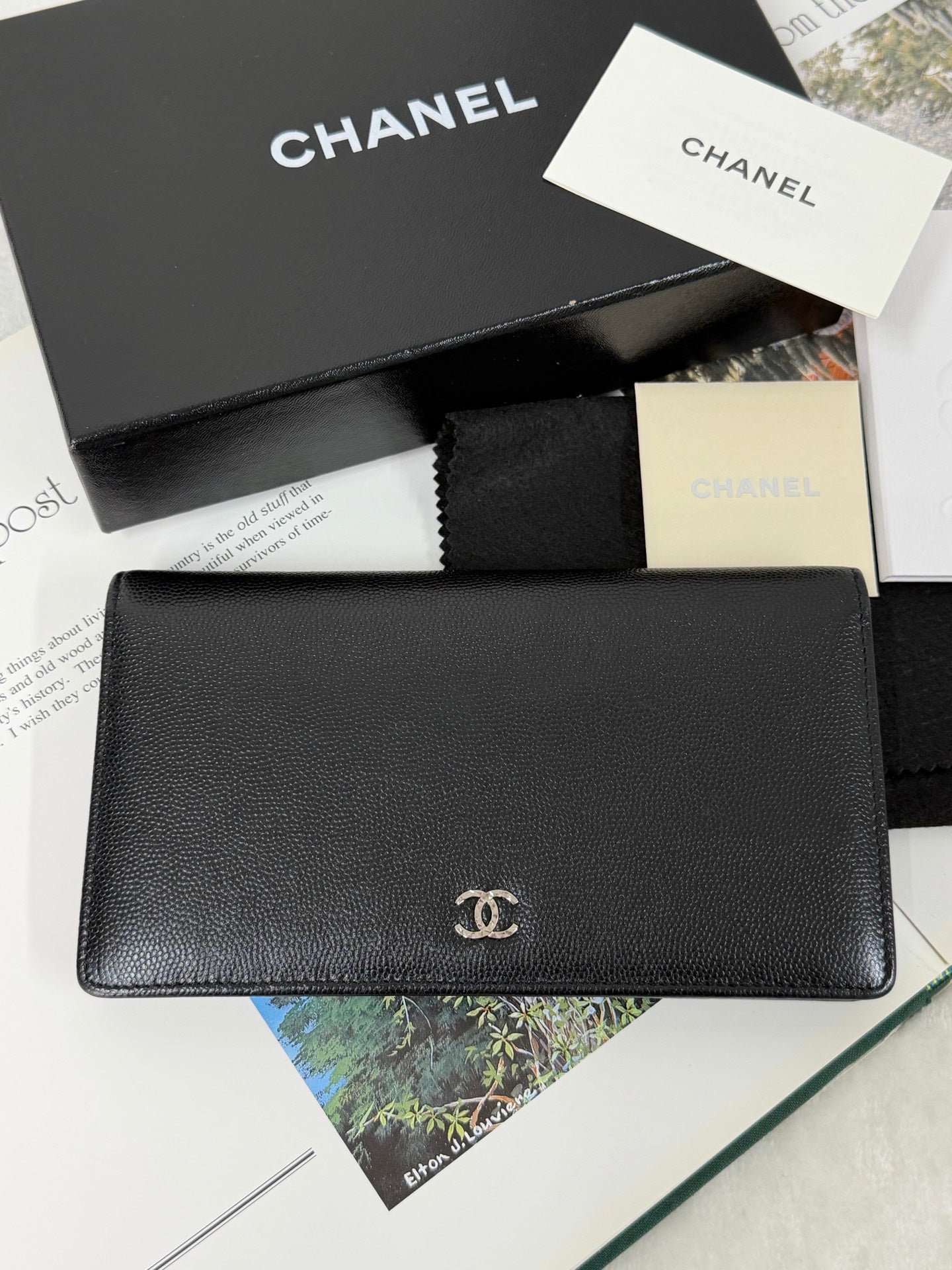 CHANEL Double-C Genuine Bifold Wallet