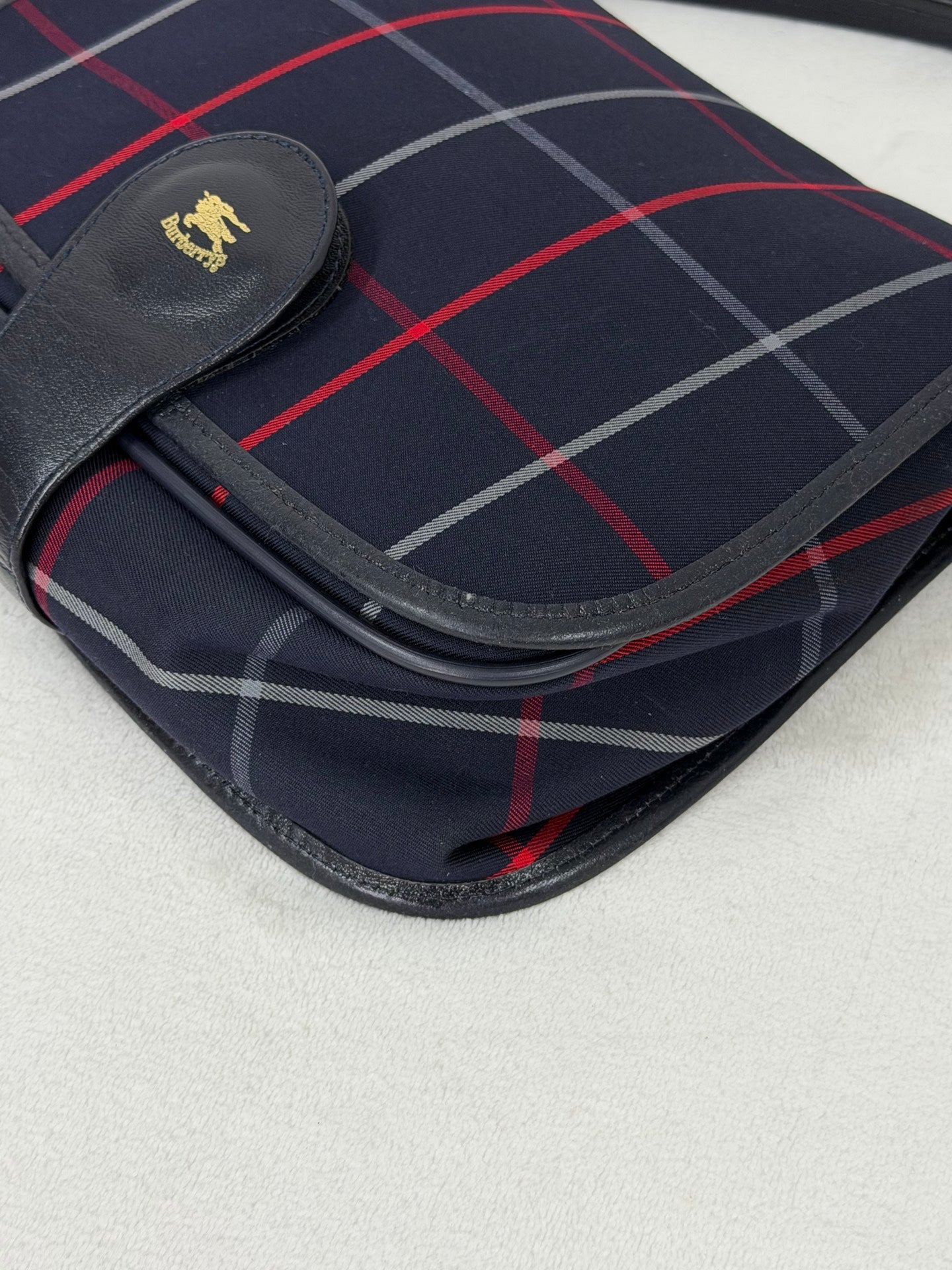 BURBERRY Checkpattern Shoulderbag (New)