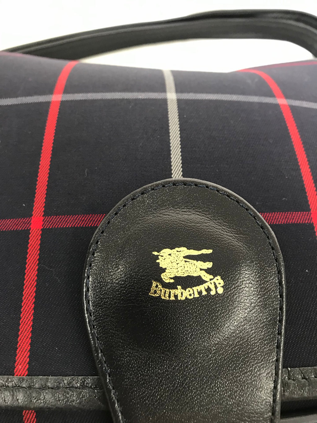 BURBERRY Checkpattern Shoulderbag (New)