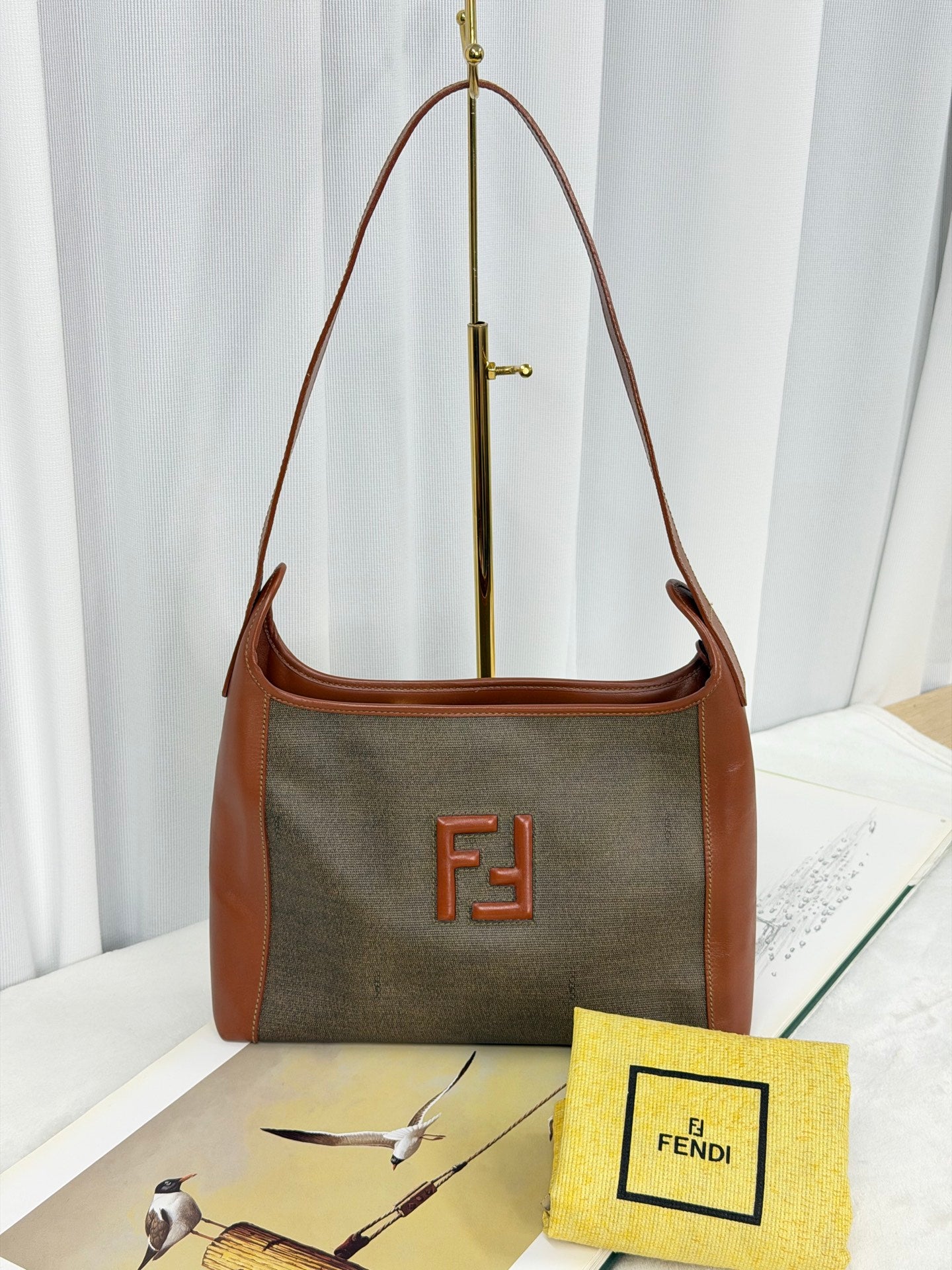 FENDI  Double-F Logo Color-blocked Leather Handbag