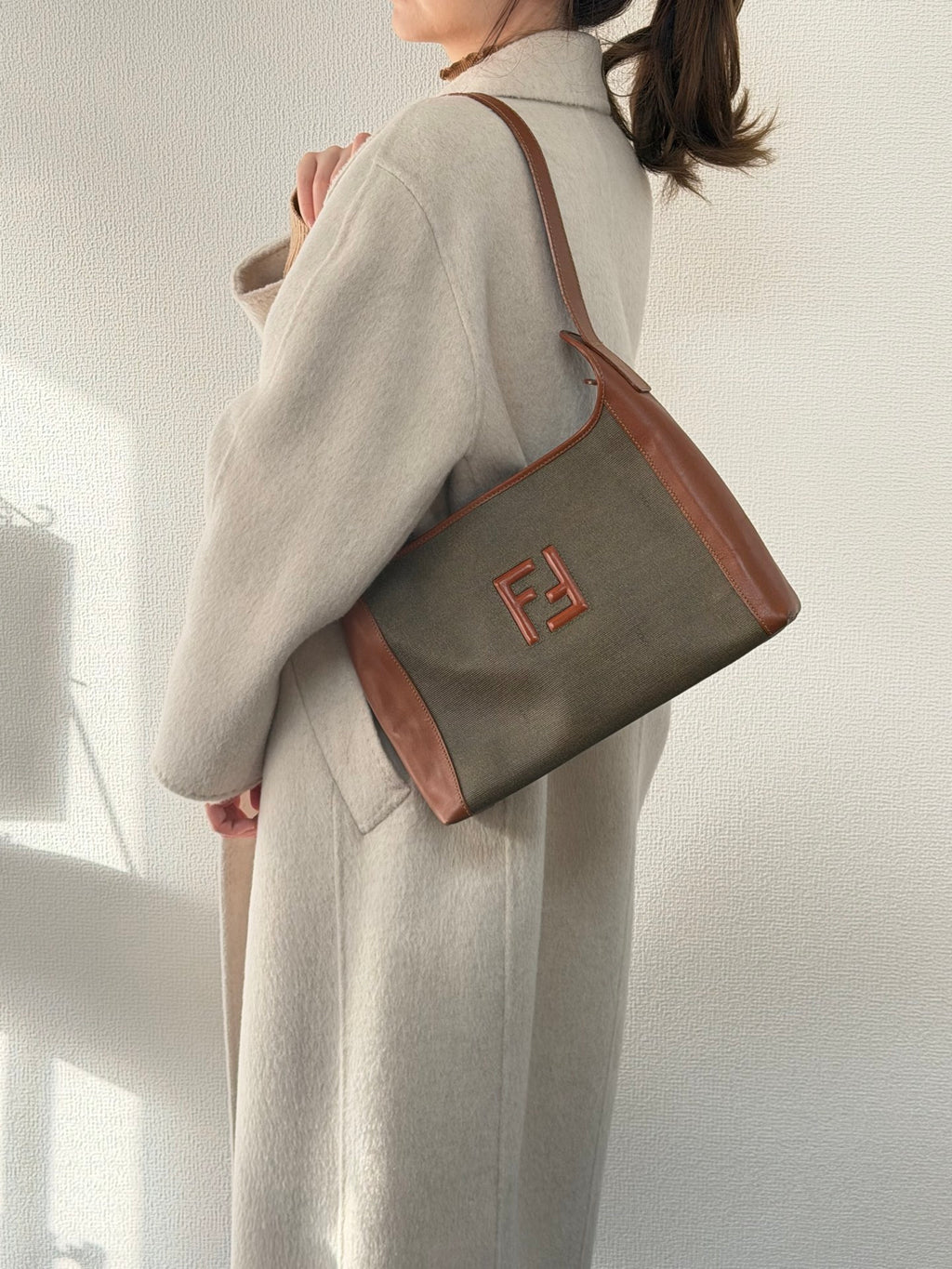 FENDI  Double-F Logo Color-blocked Leather Handbag