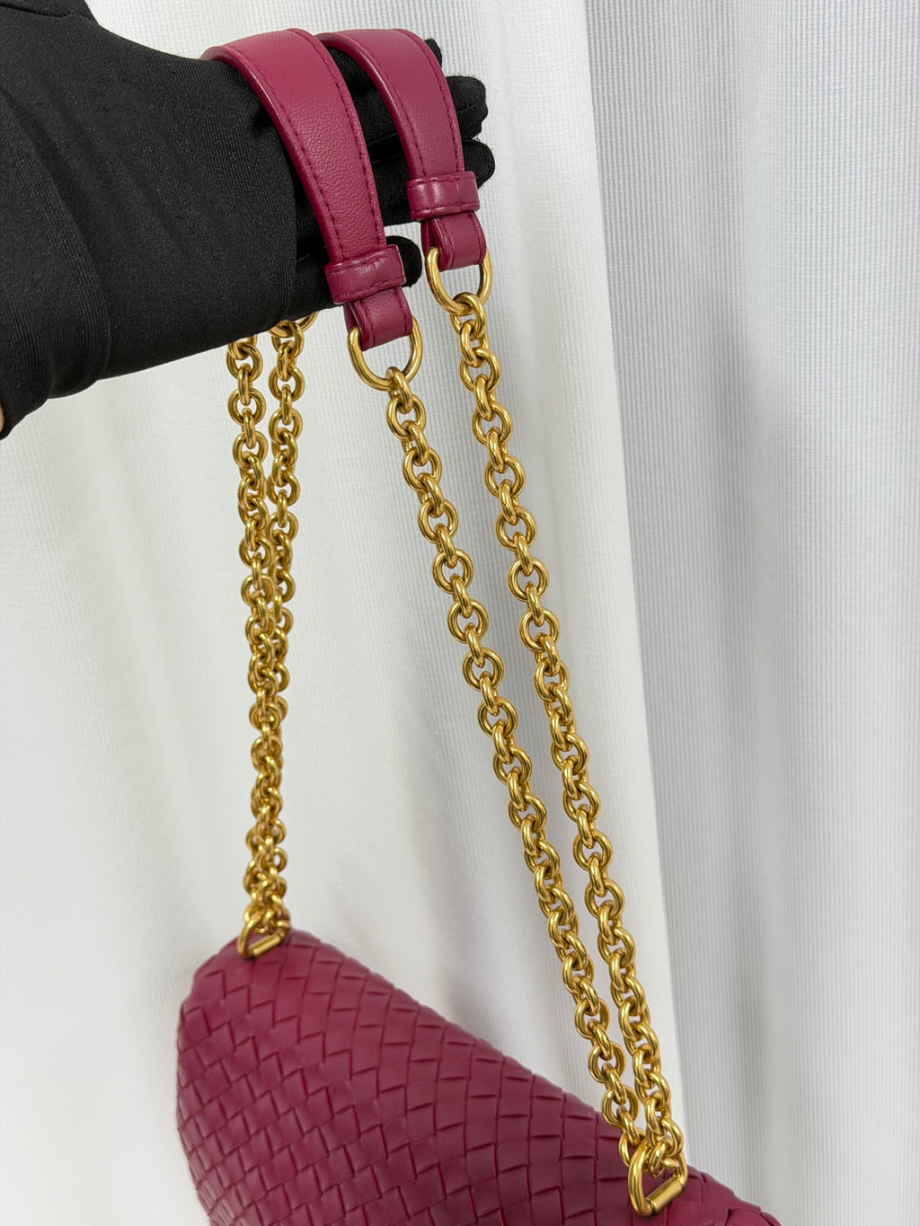 BOTTEGA VENETA Intrecciato Leather Chainbag