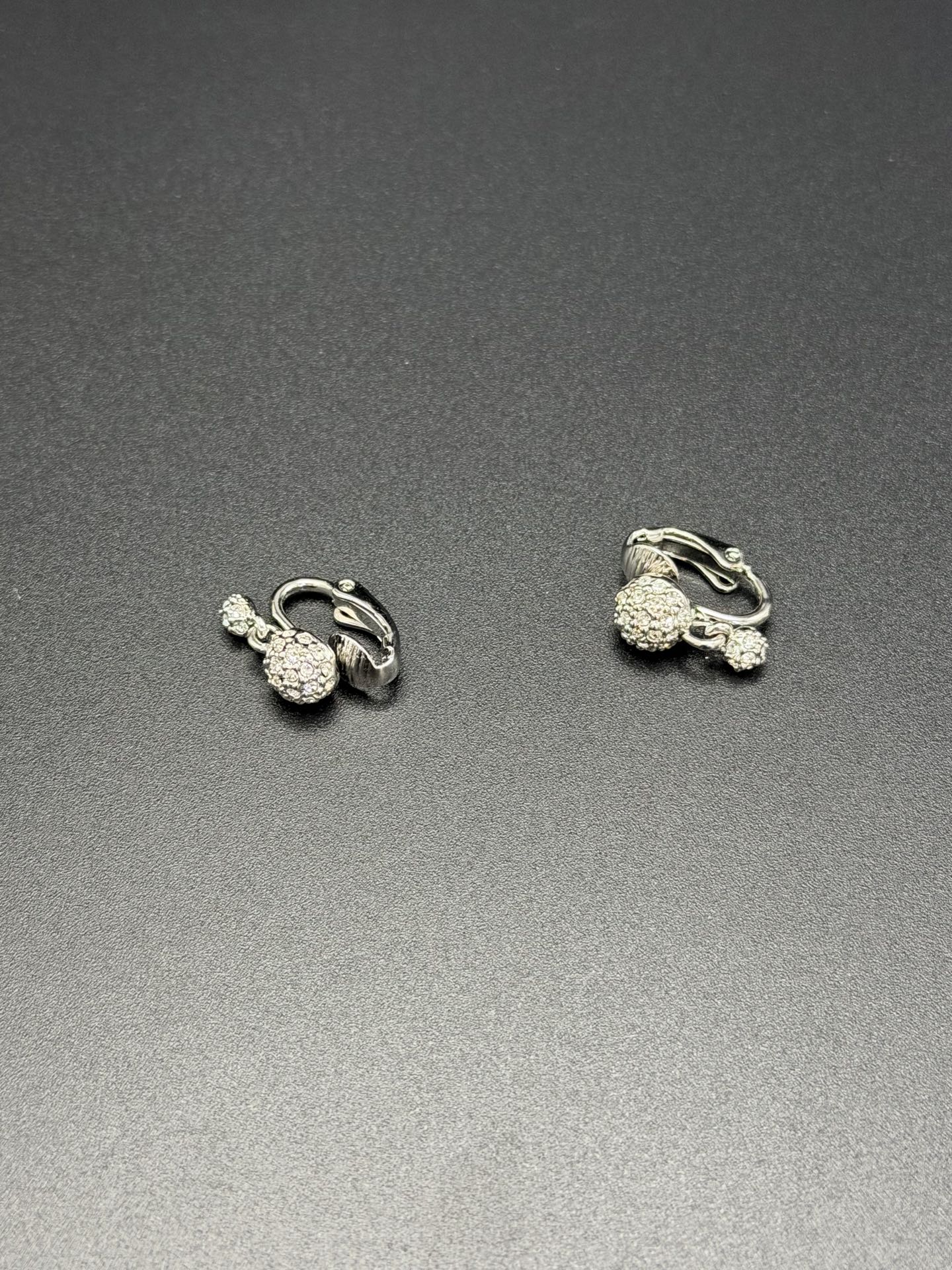 CHRISTIAN DIOR Rheinstone Earring Clips