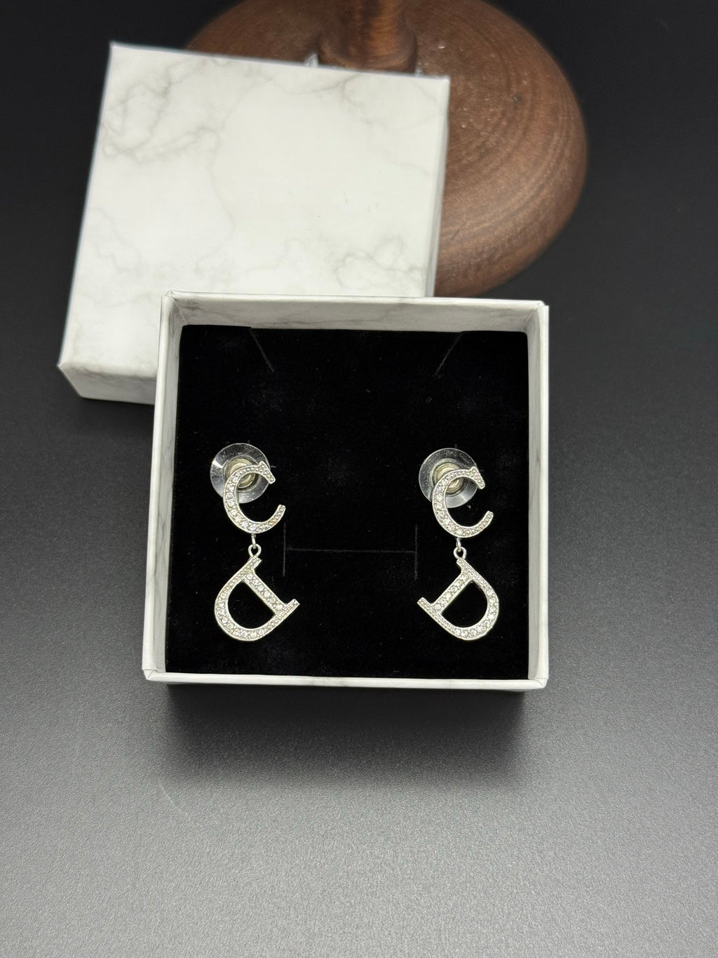 CHRISTIAN DIOR  CD Logo Earring