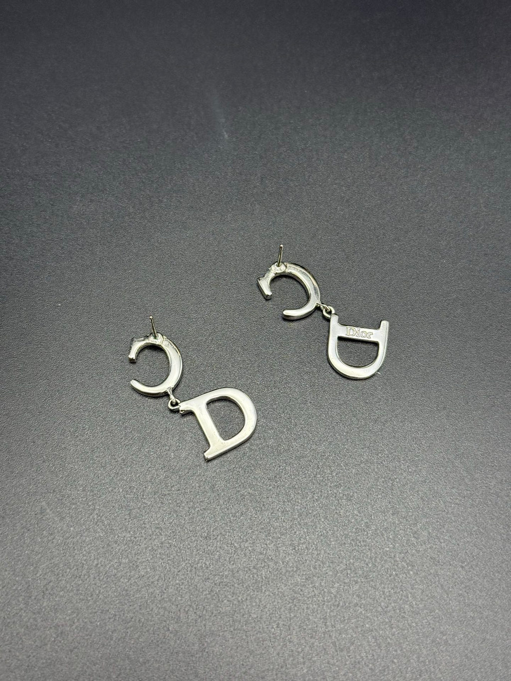 CHRISTIAN DIOR  CD Logo Earring