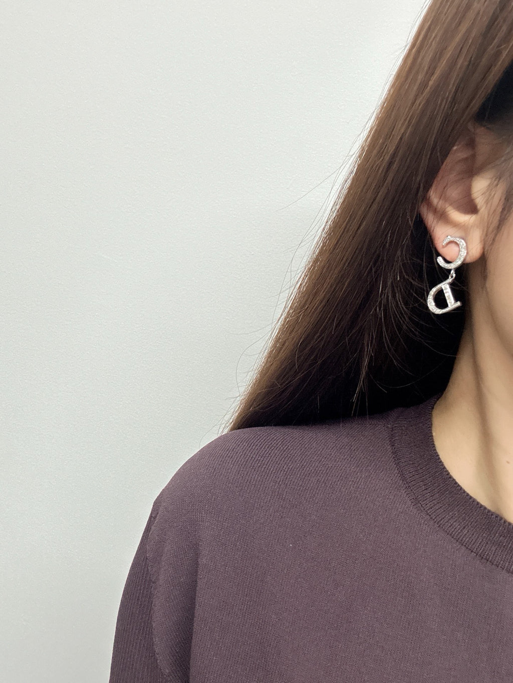 CHRISTIAN DIOR  CD Logo Earring