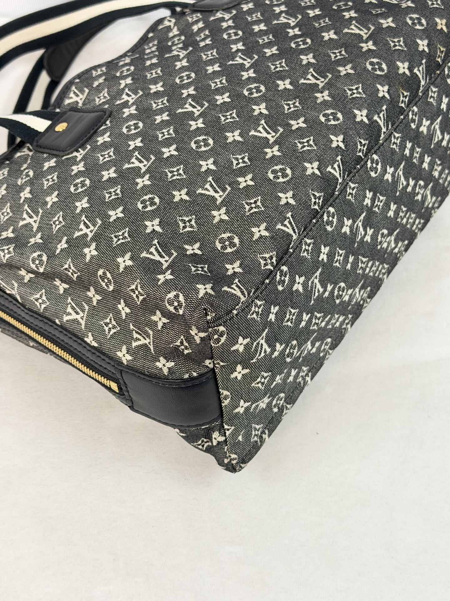 LOUIS VUITTON Denim Monogram Handbag