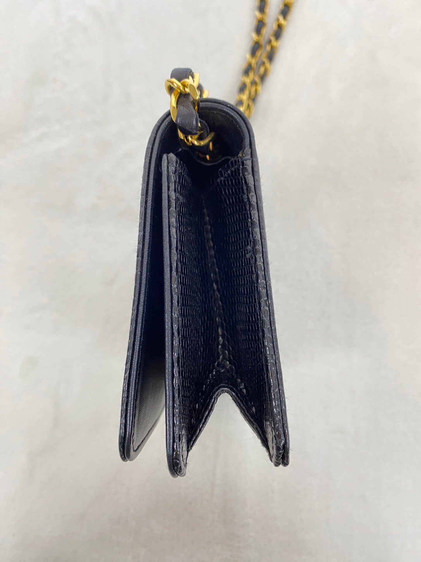CHANEL Coco-Mark Lizzard Leather Shoulderbag