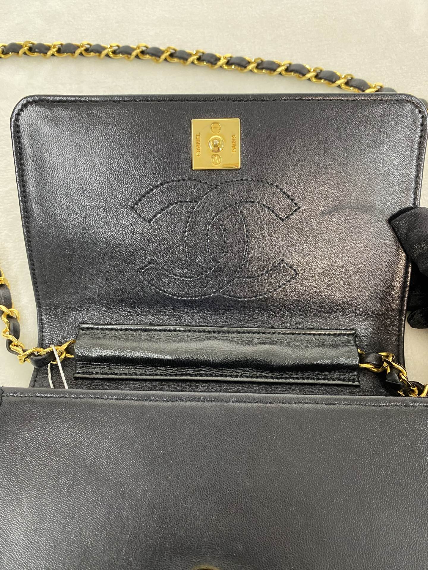 CHANEL Coco-Mark Lizzard Leather Shoulderbag