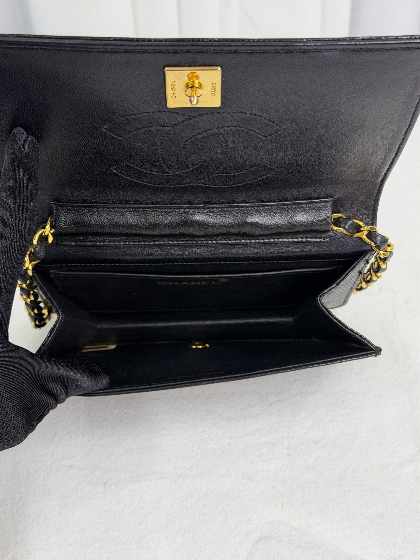 CHANEL Coco-Mark Lizzard Leather Shoulderbag