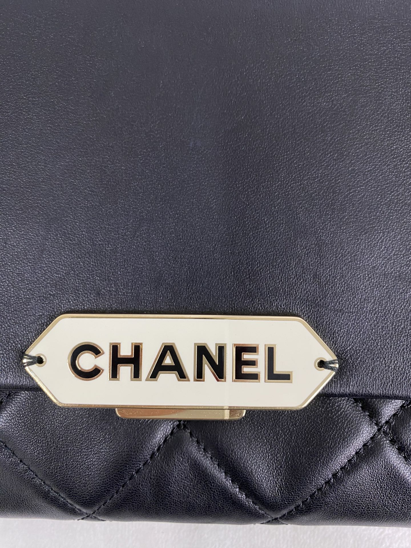 CHANEL Lambskin Enamel Logo Plate Clutch with Chain