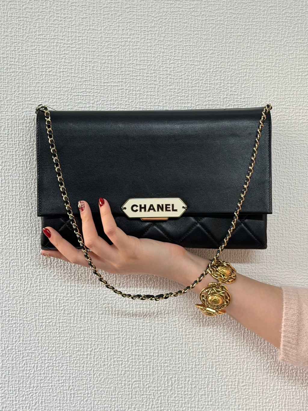 CHANEL Lambskin Enamel Logo Plate Clutch with Chain
