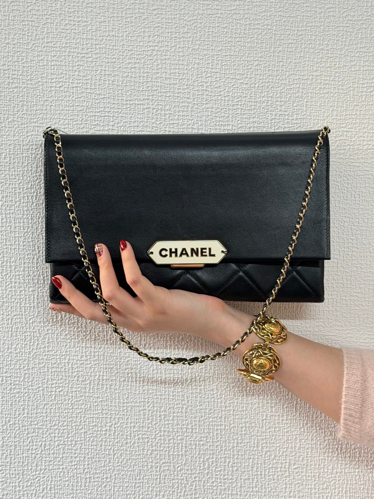 CHANEL Lambskin Enamel Logo Plate Clutch with Chain