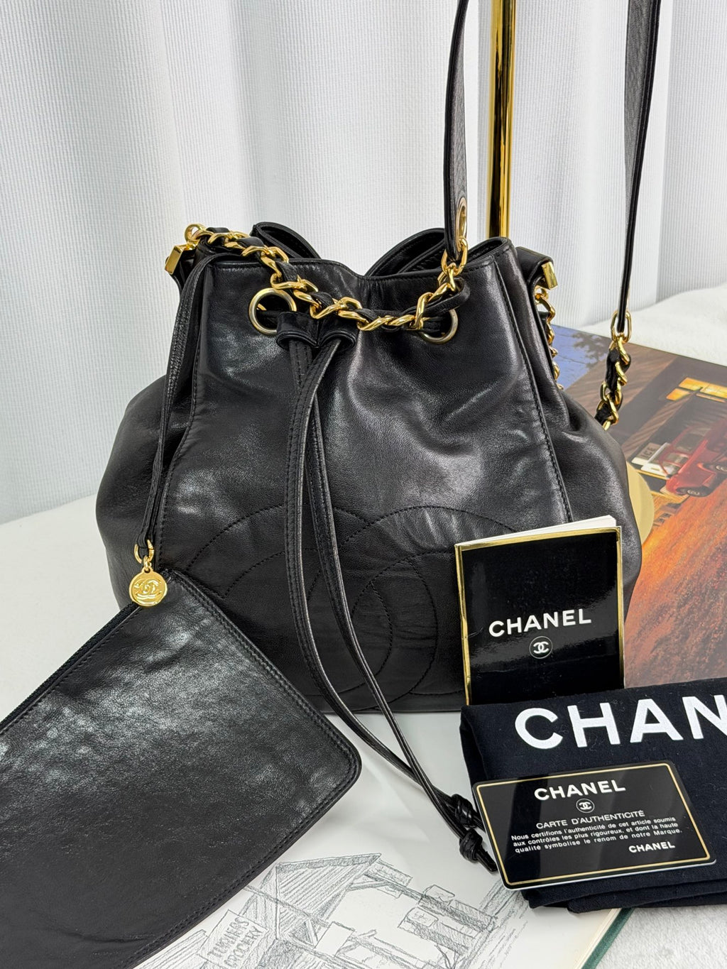 CHANEL Genuine Bucket Shoulderbag