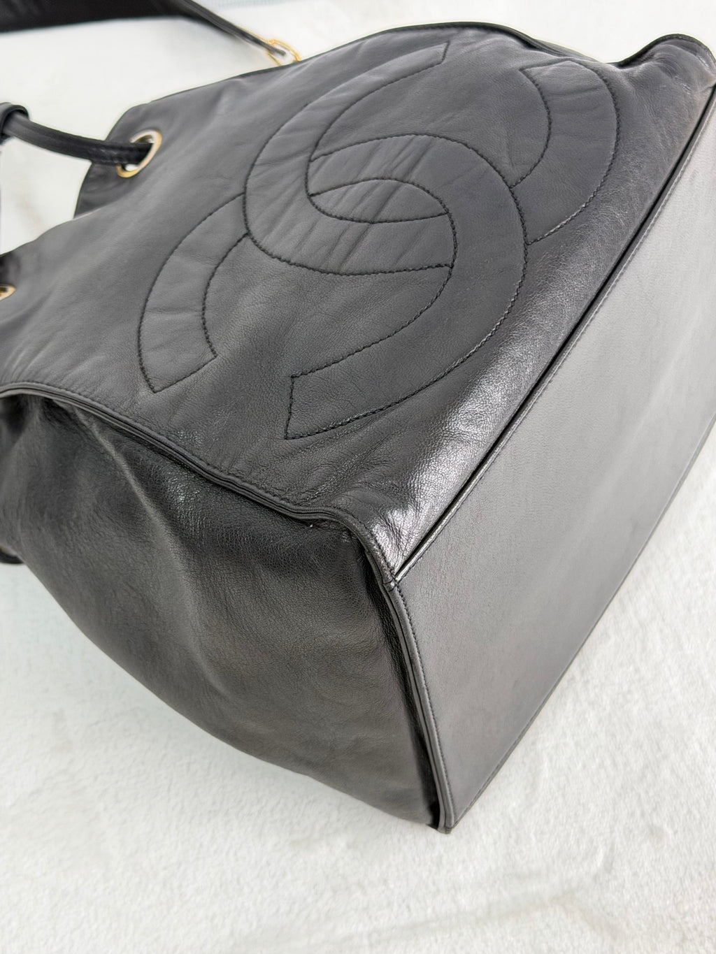 CHANEL Genuine Bucket Shoulderbag