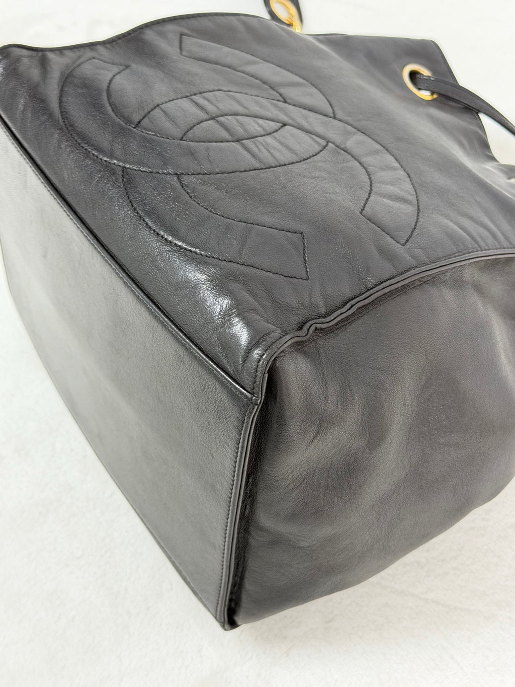 CHANEL Genuine Bucket Shoulderbag