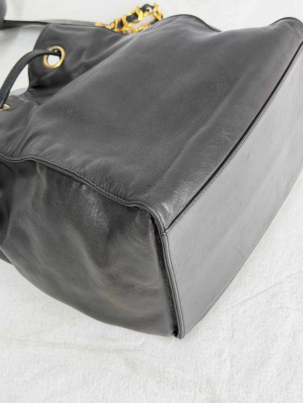 CHANEL Genuine Bucket Shoulderbag