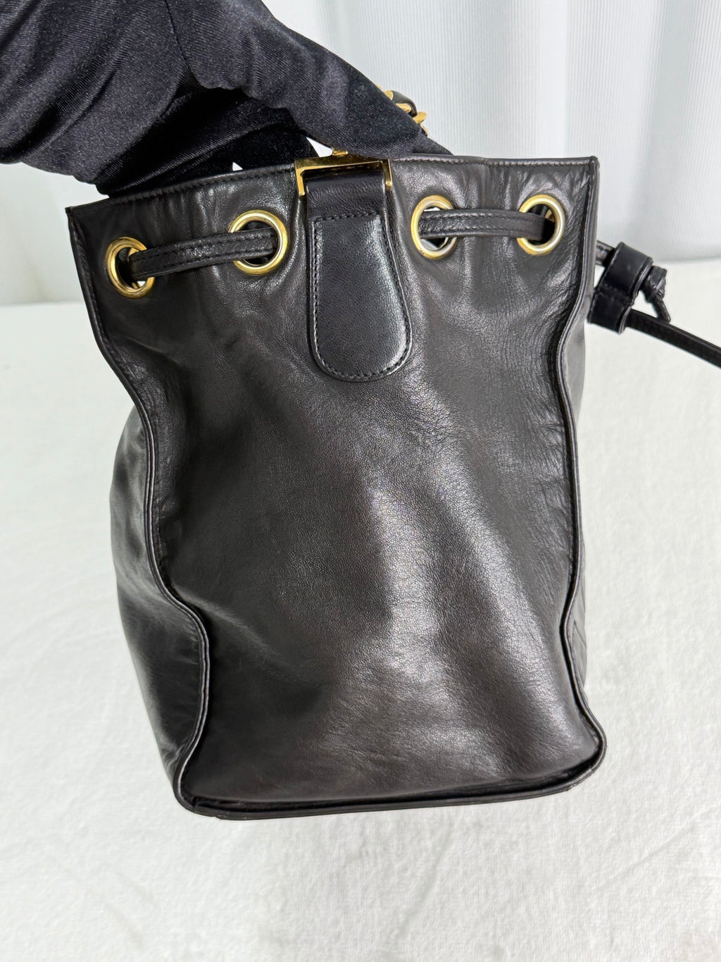 CHANEL Genuine Bucket Shoulderbag