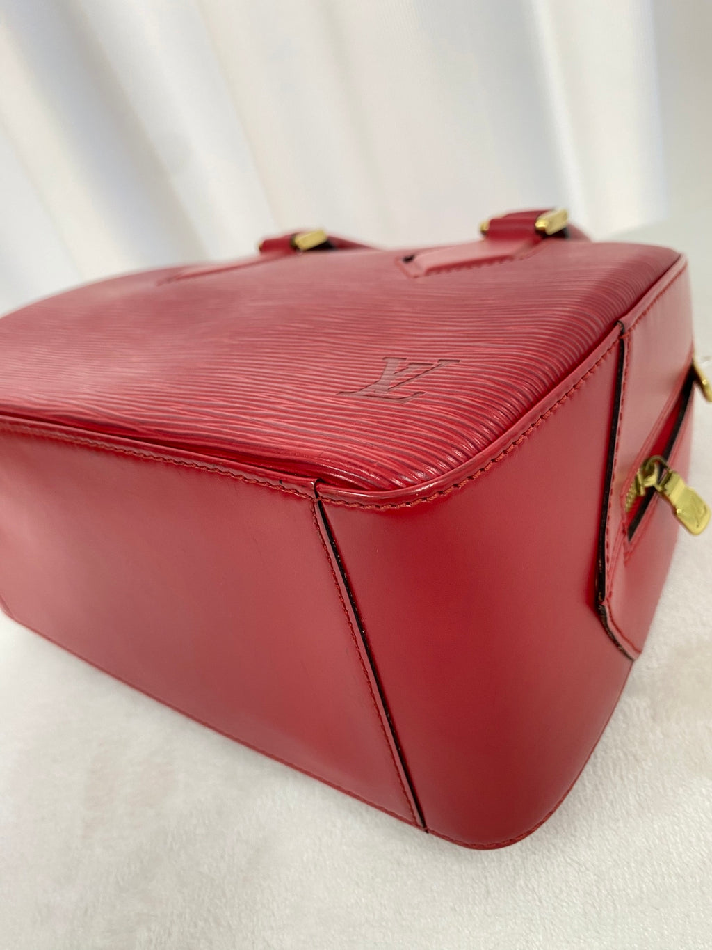 LOUIS VUITTON Epi Handbag