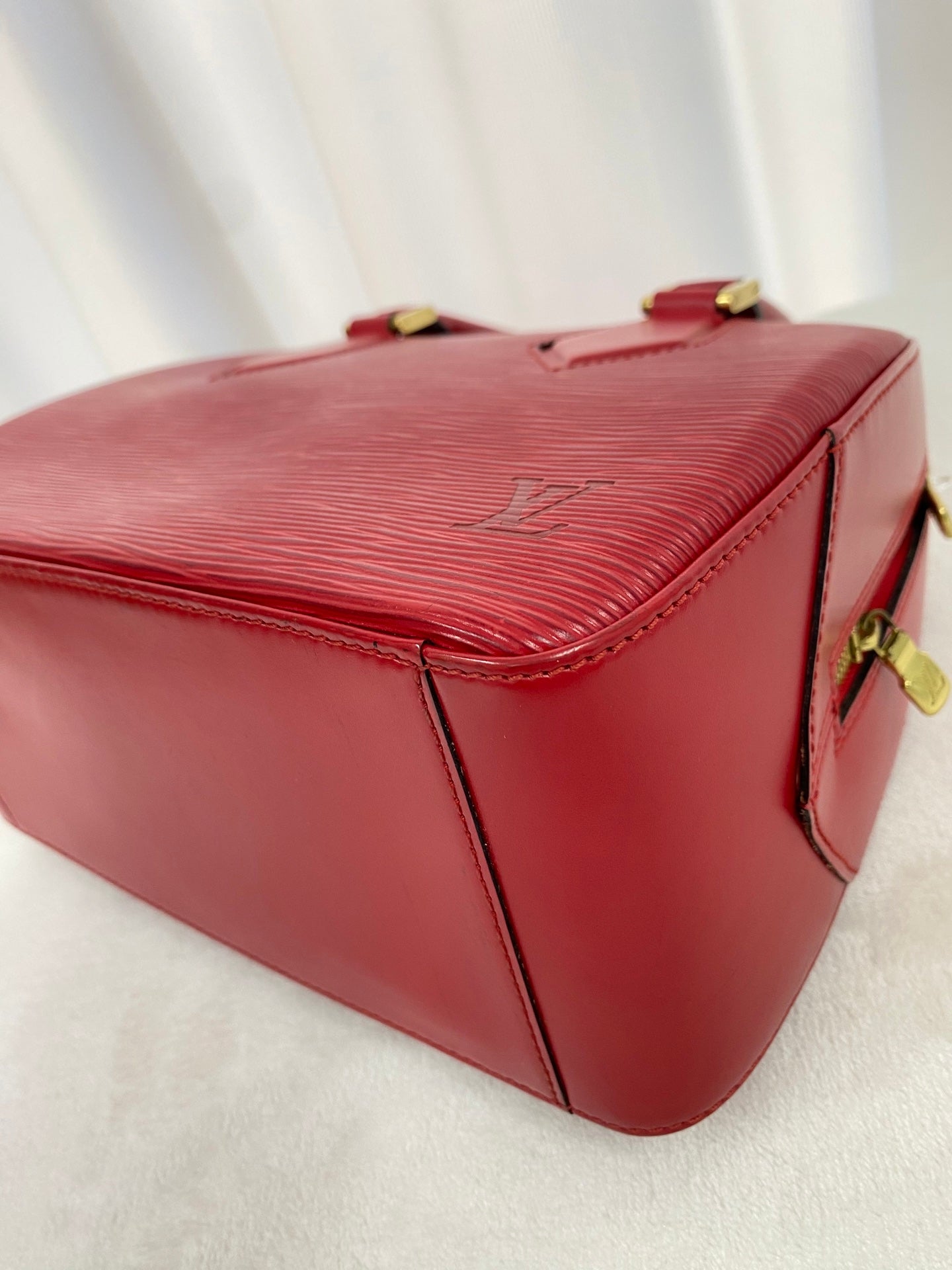 LOUIS VUITTON Epi Handbag