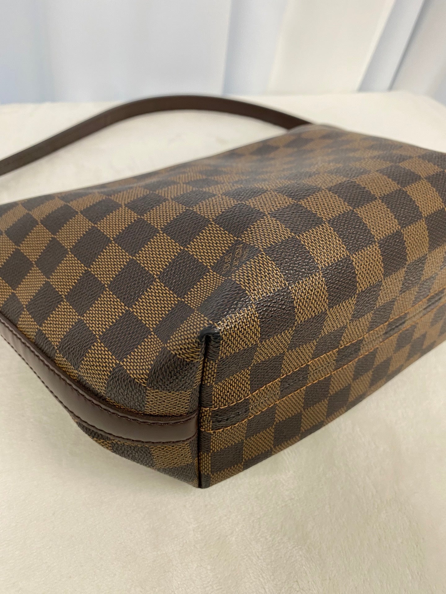 LOUIS VUITTON Damier Shoulderbag